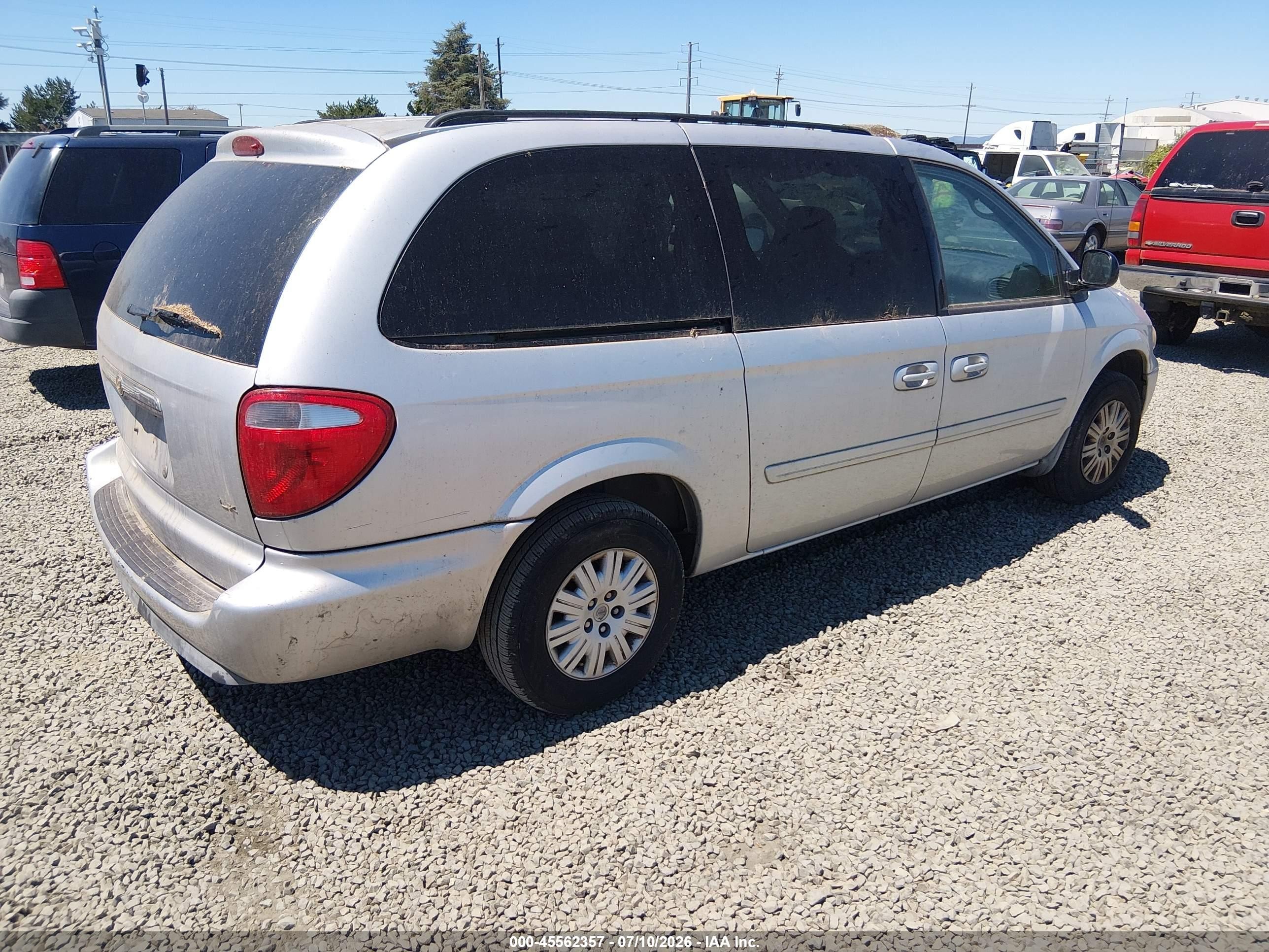 2006 Chrysler Town & Country Lx Silver vin: 1A4GP44R86B751686