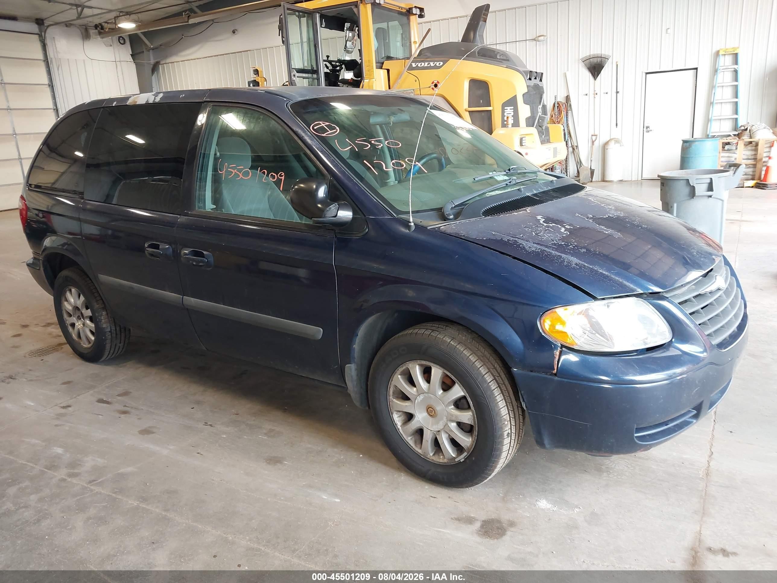 2006 Chrysler Town & Country   Blue vin: 1A4GP45R06B642864