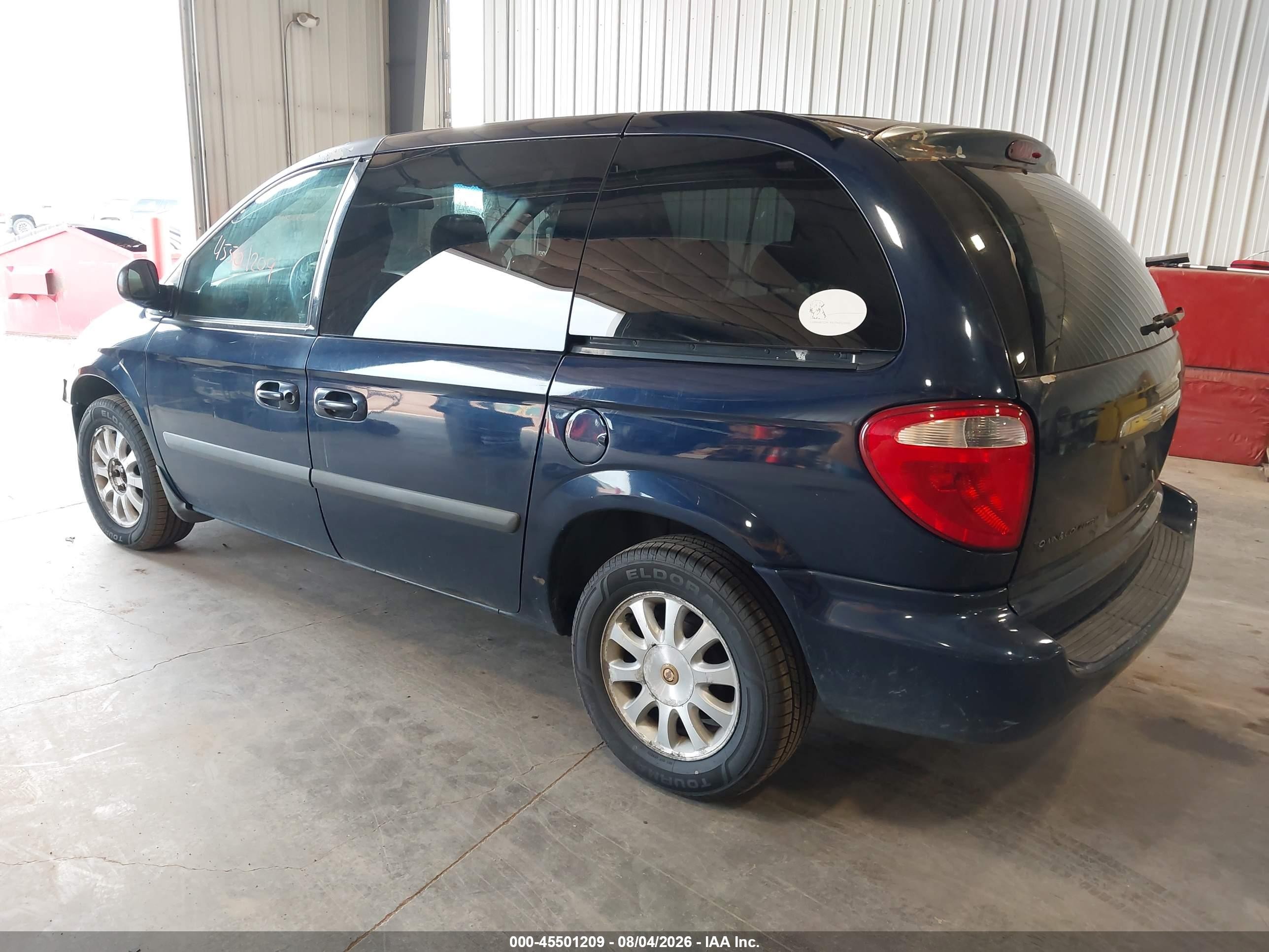 2006 Chrysler Town & Country   Blue vin: 1A4GP45R06B642864