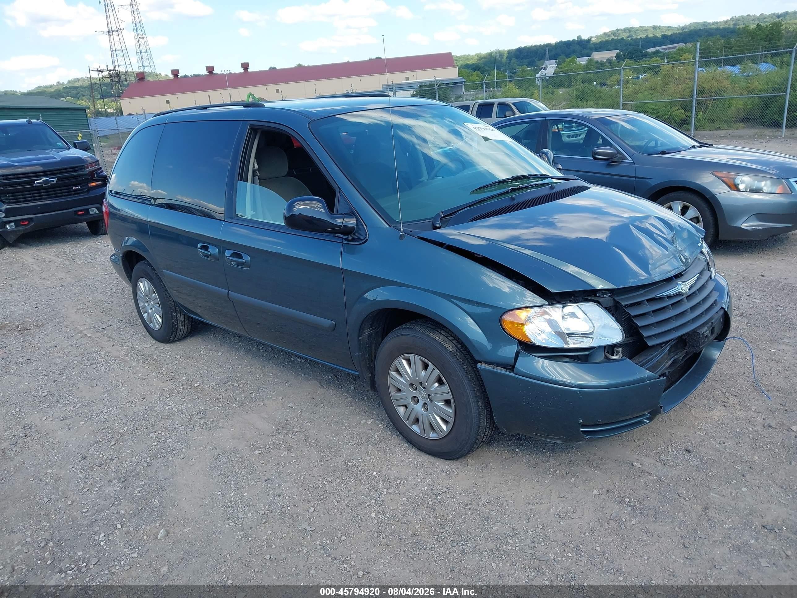 2006 Chrysler Town & Country   Зеленый vin: 1A4GP45R06B655307