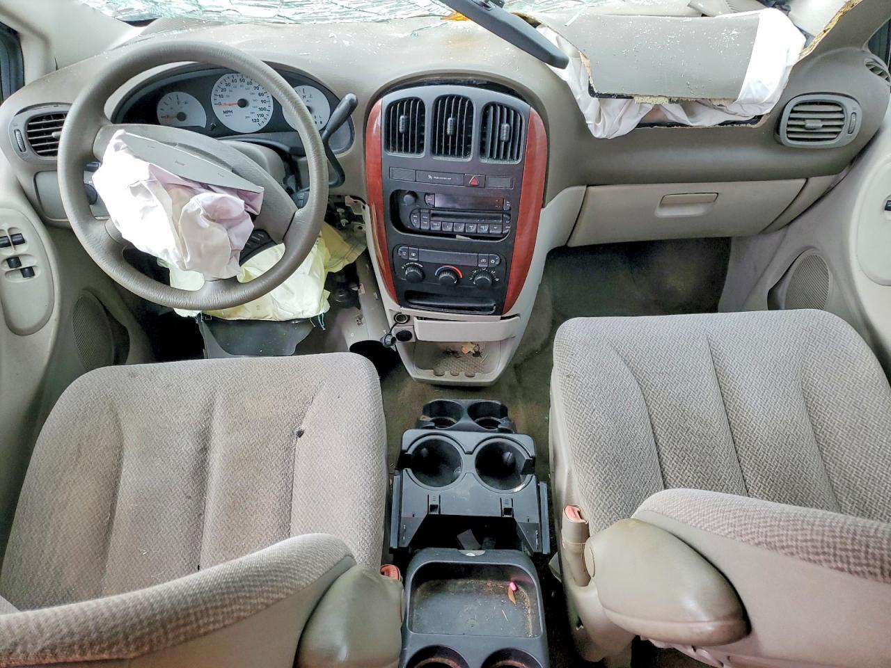 2006 Chrysler Town & Country White vin: 1A4GP45R06B674276