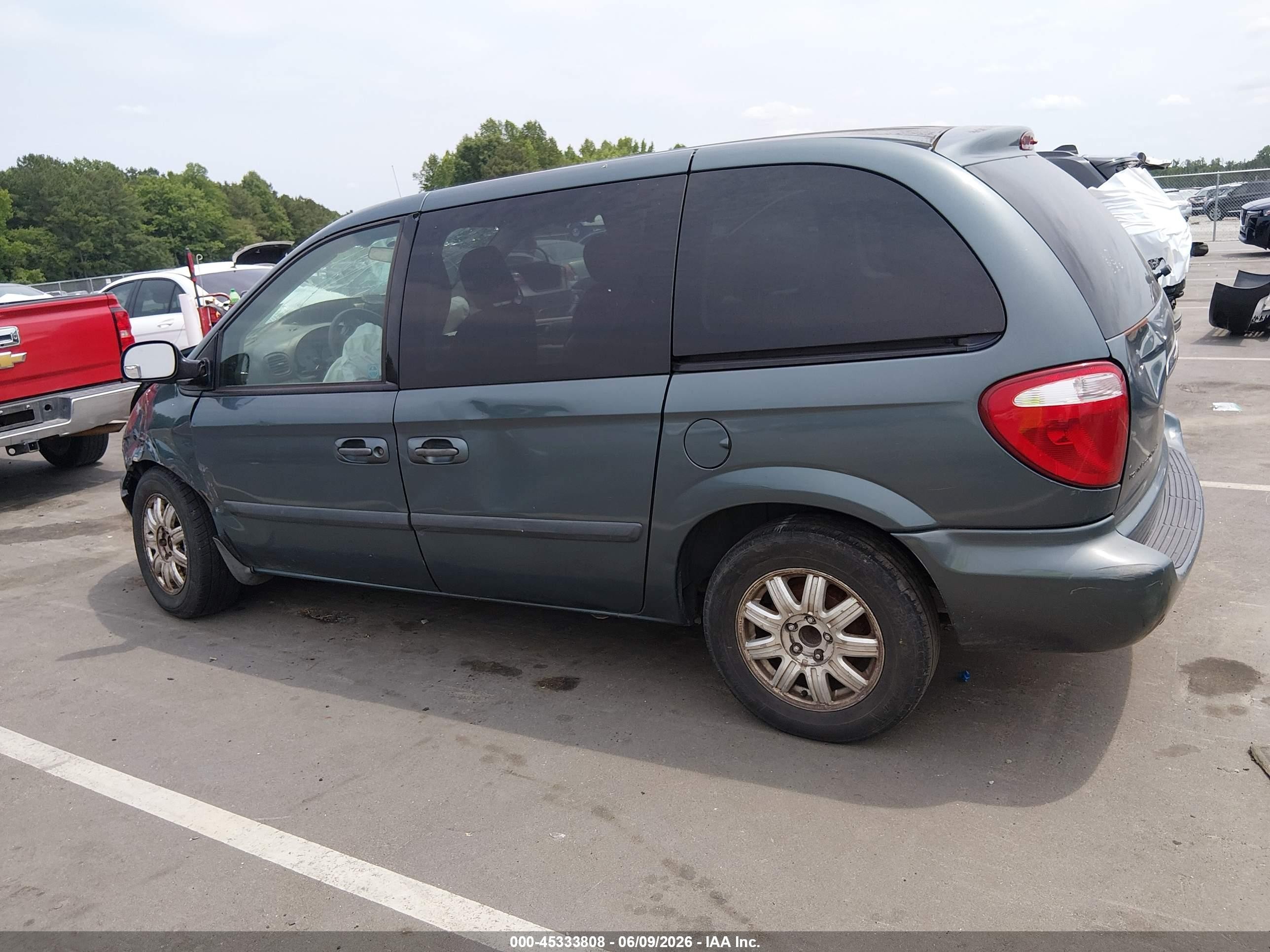 2006 Chrysler Town & Country   Blue vin: 1A4GP45R26B645233