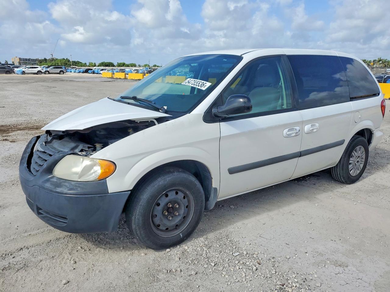 2006 Chrysler Town & Country White vin: 1A4GP45R26B753741