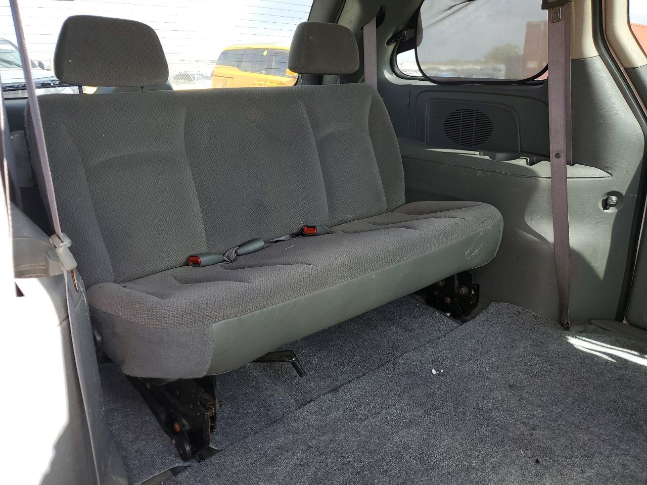 2006 Chrysler Town & Country White vin: 1A4GP45R26B753741