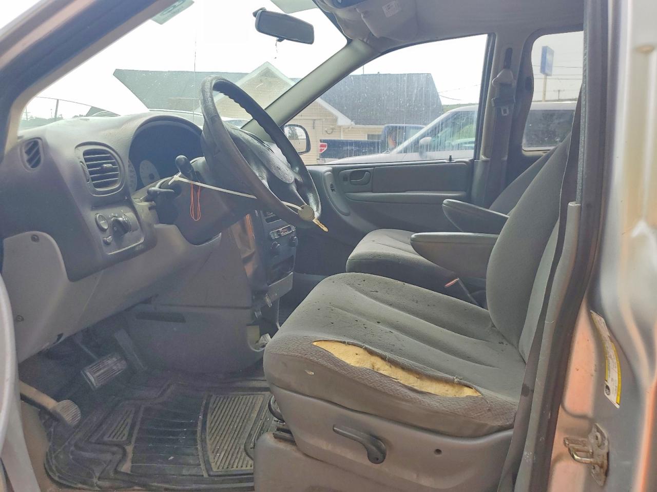 2006 Chrysler Town & Country Silver vin: 1A4GP45R46B620950