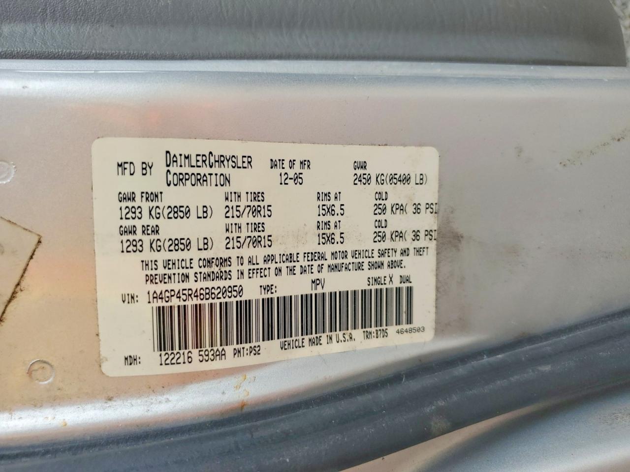 2006 Chrysler Town & Country Silver vin: 1A4GP45R46B620950