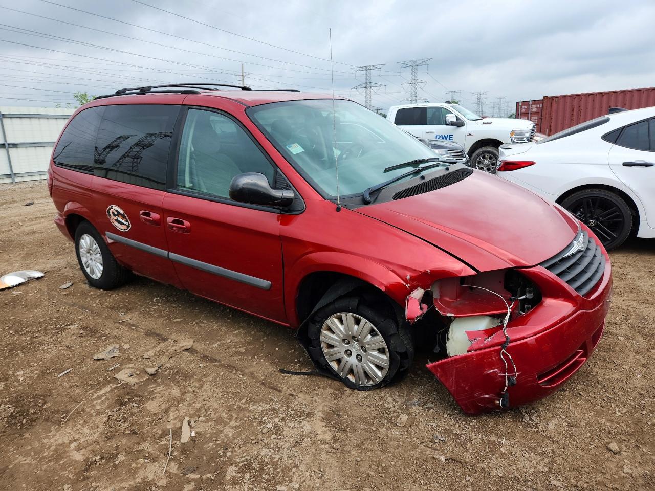 2006 Chrysler Town & Country Red vin: 1A4GP45R46B693283