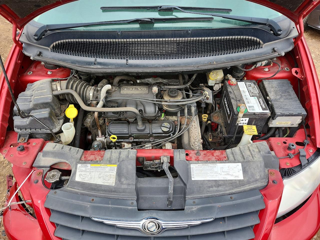 2006 Chrysler Town & Country Red vin: 1A4GP45R46B693283
