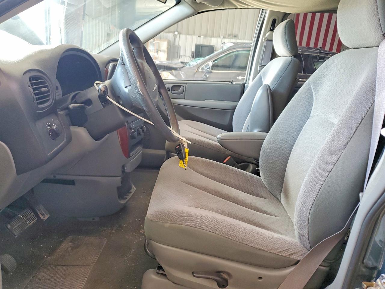 2006 Chrysler Town & Country Blue vin: 1A4GP45R56B661572