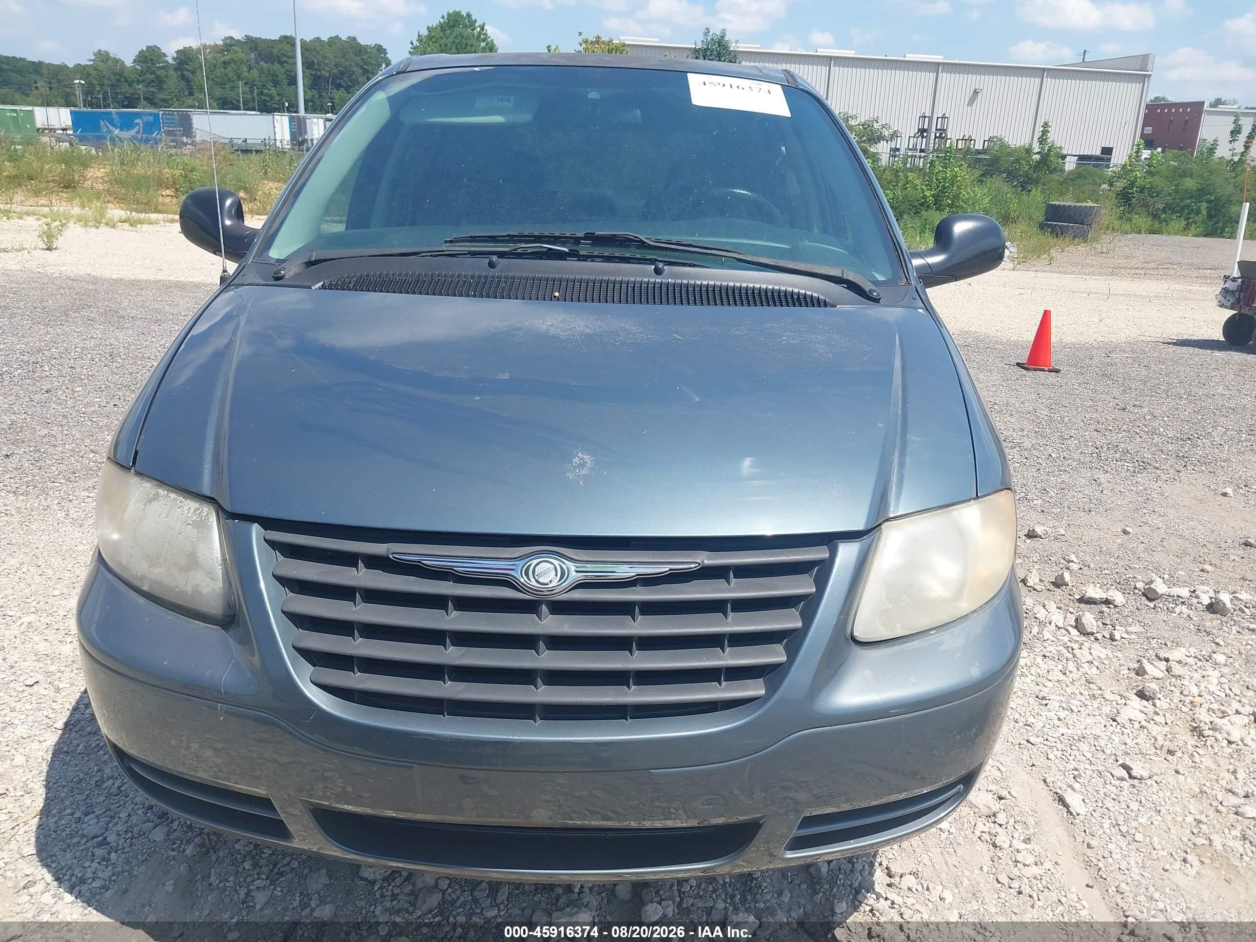 2006 Chrysler Town & Country   Green vin: 1A4GP45R76B519529