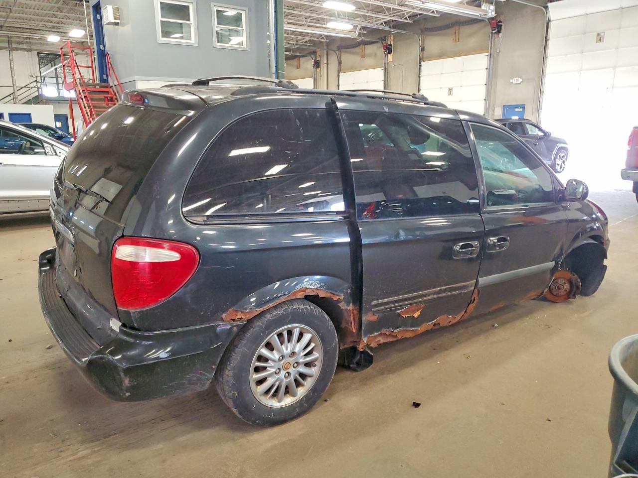 2006 Chrysler Town & Country Black vin: 1A4GP45R96B603884