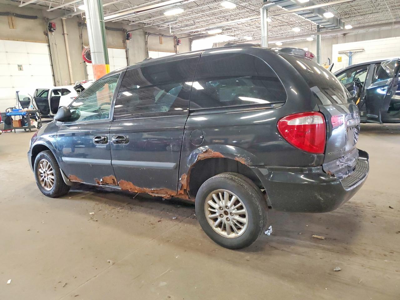 2006 Chrysler Town & Country Black vin: 1A4GP45R96B603884