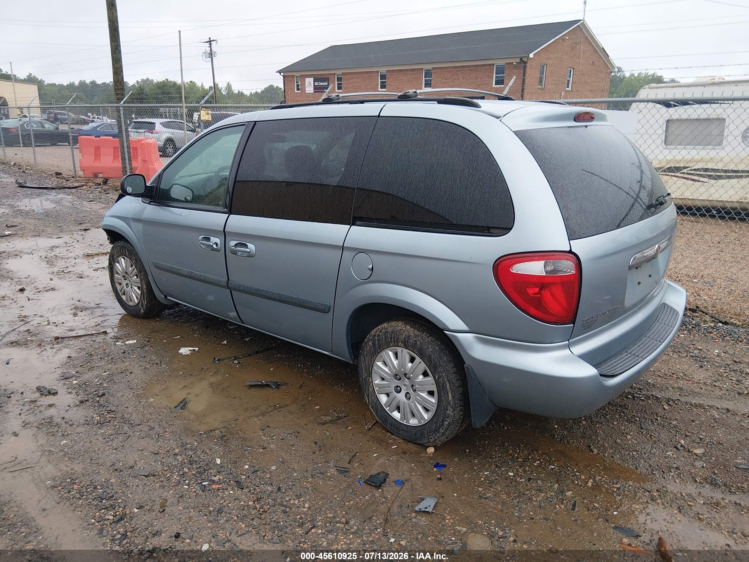 2006 Chrysler Town & Country   Light Blue vin: 1A4GP45RX6B661664