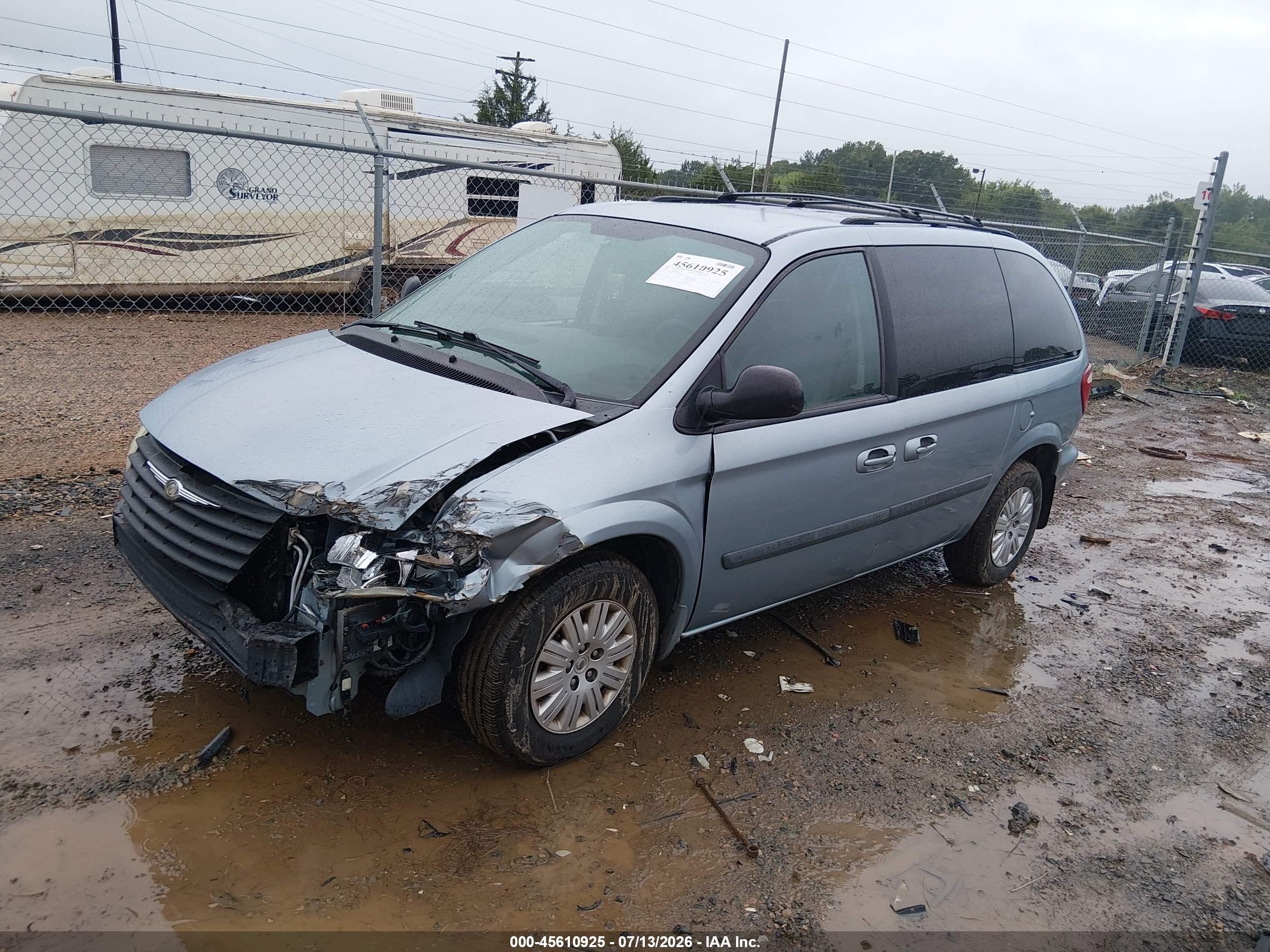 2006 Chrysler Town & Country   Light Blue vin: 1A4GP45RX6B661664