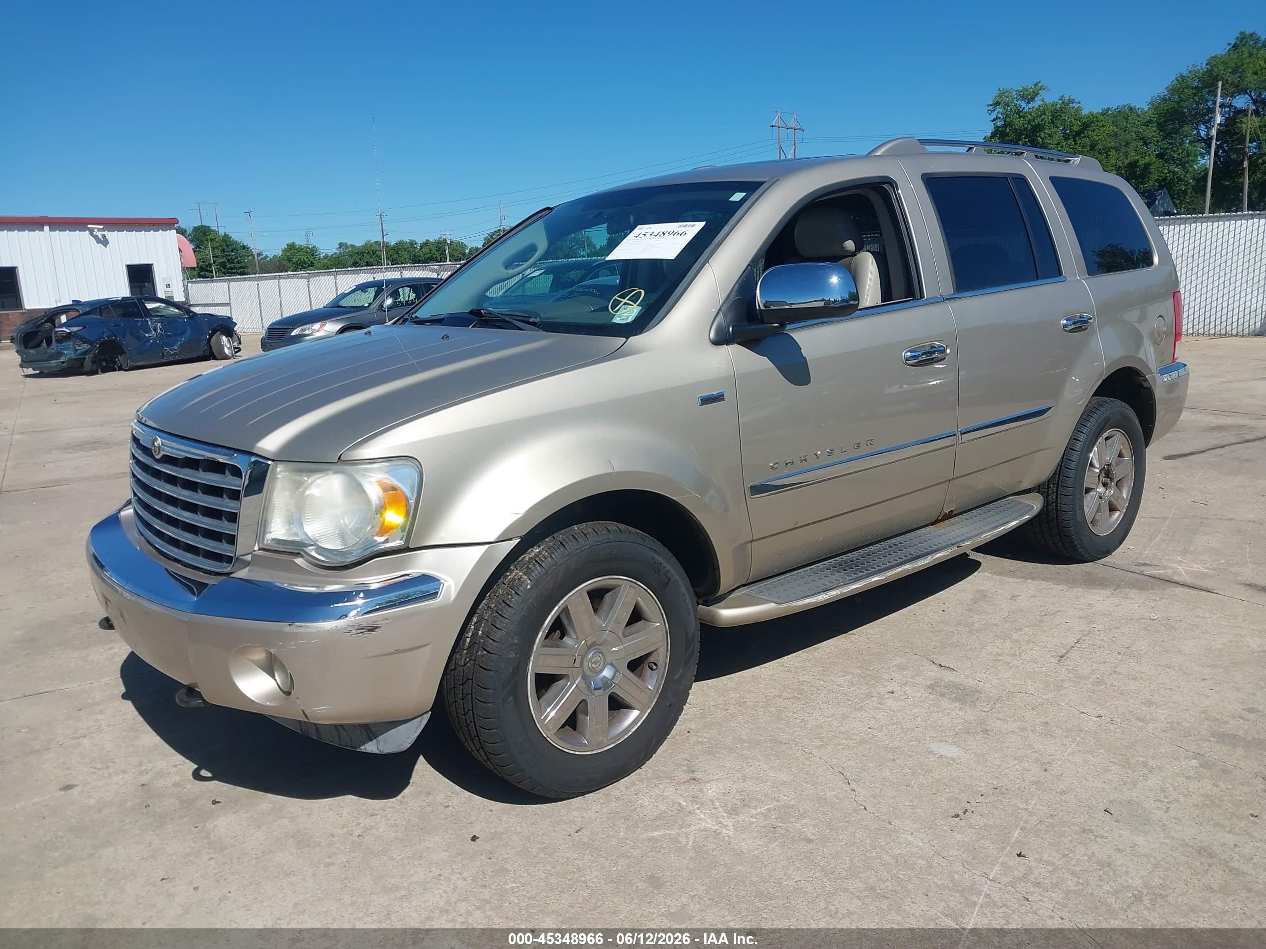 2008 Chrysler Aspen Limited Gold vin: 1A8HW58228F157650
