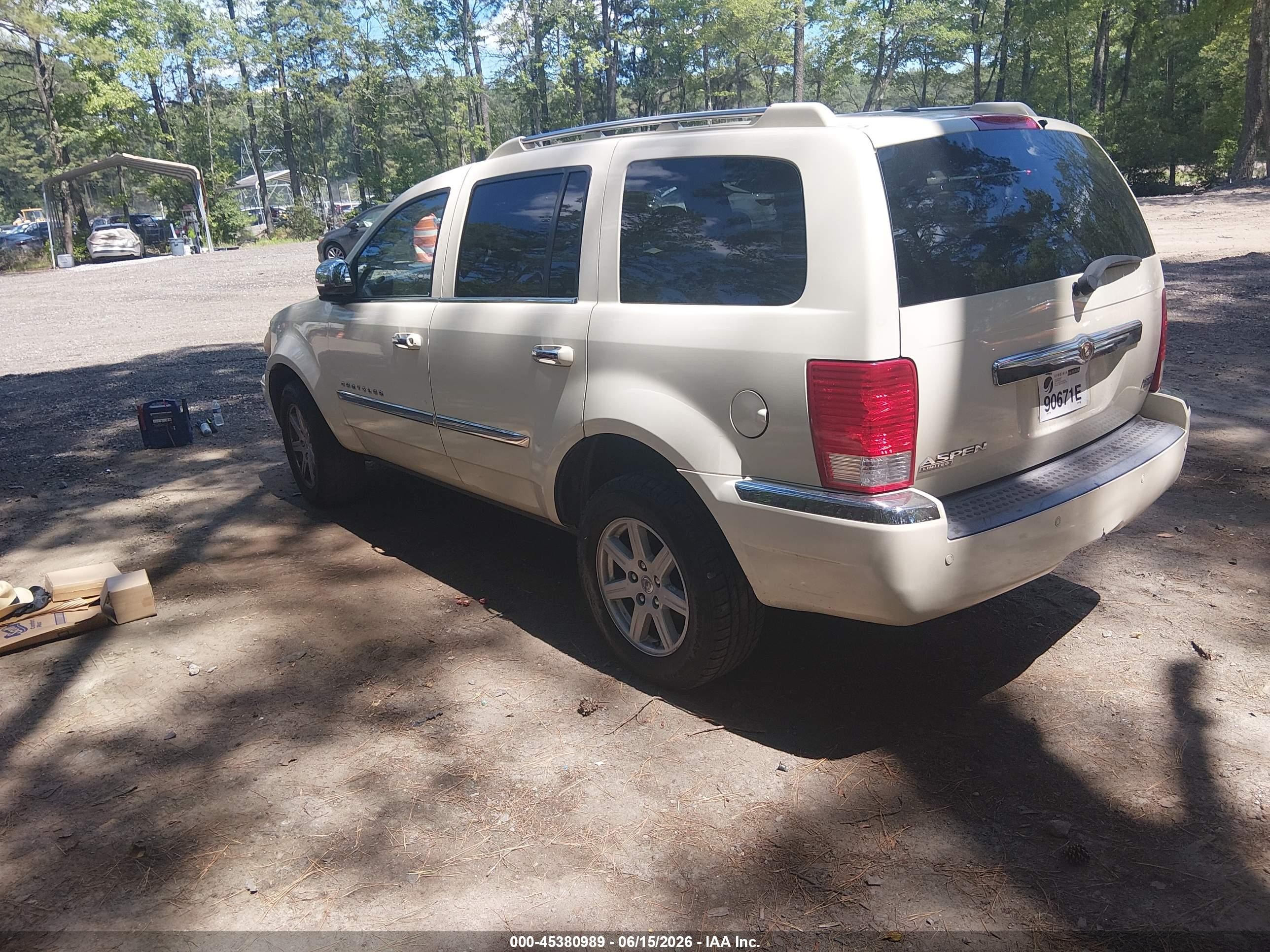 2007 Chrysler Aspen Limited Белый vin: 1A8HW58237F586794