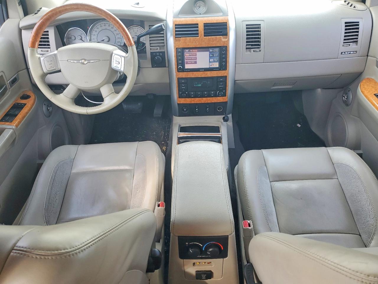 2008 Chrysler Aspen Limited Beige vin: 1A8HW58248F113326