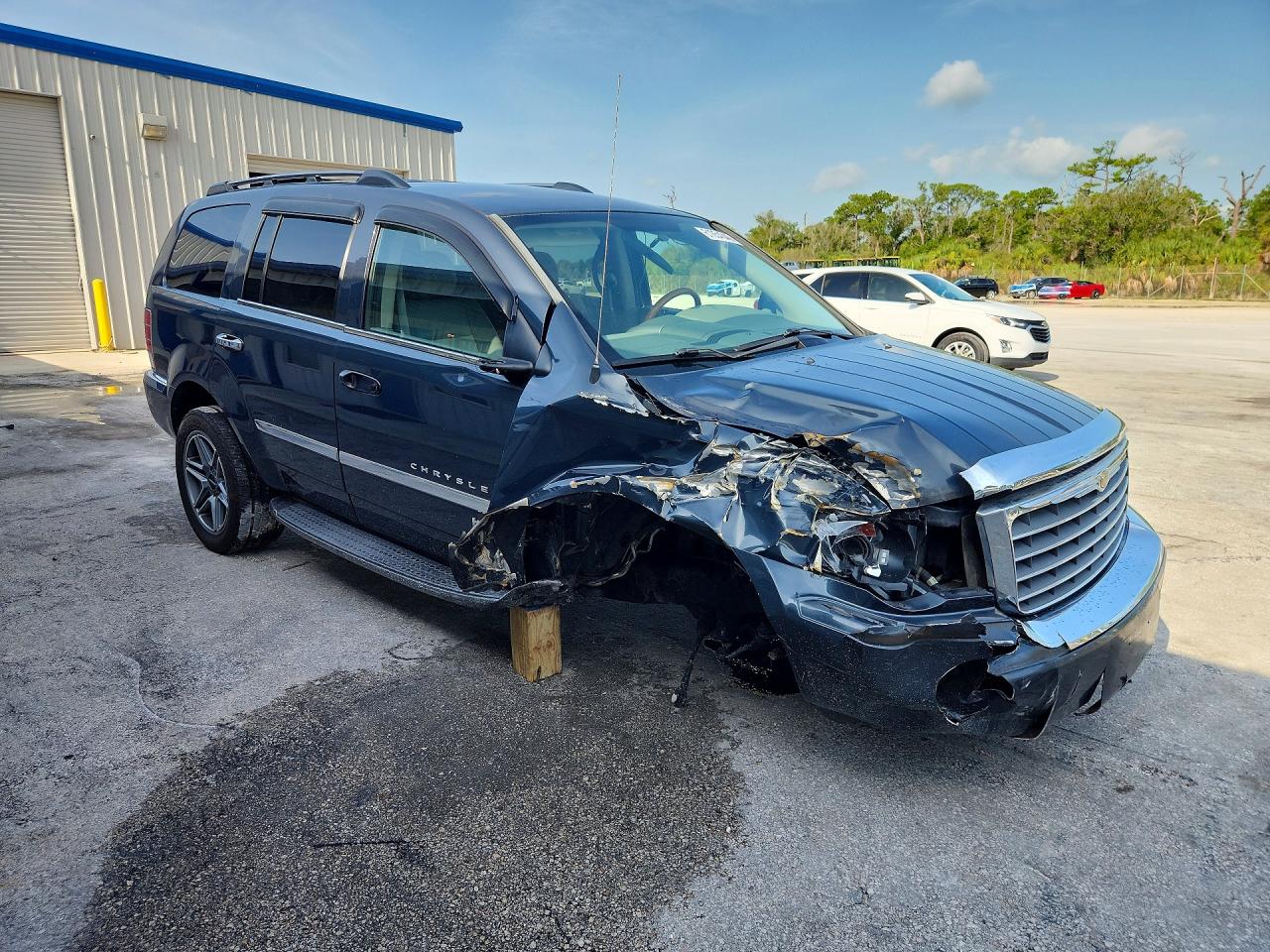 2007 Chrysler Aspen Limited Blue vin: 1A8HW58287F500945