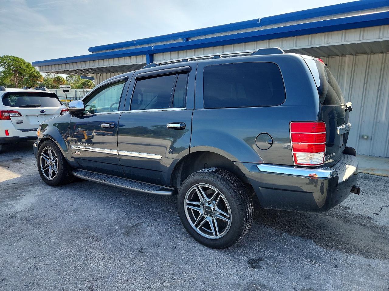 2007 Chrysler Aspen Limited Blue vin: 1A8HW58287F500945