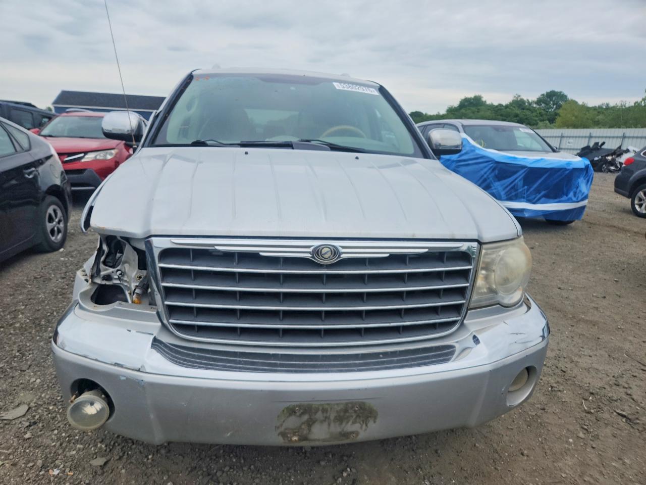 2007 Chrysler Aspen Limited Silver vin: 1A8HW58287F508415
