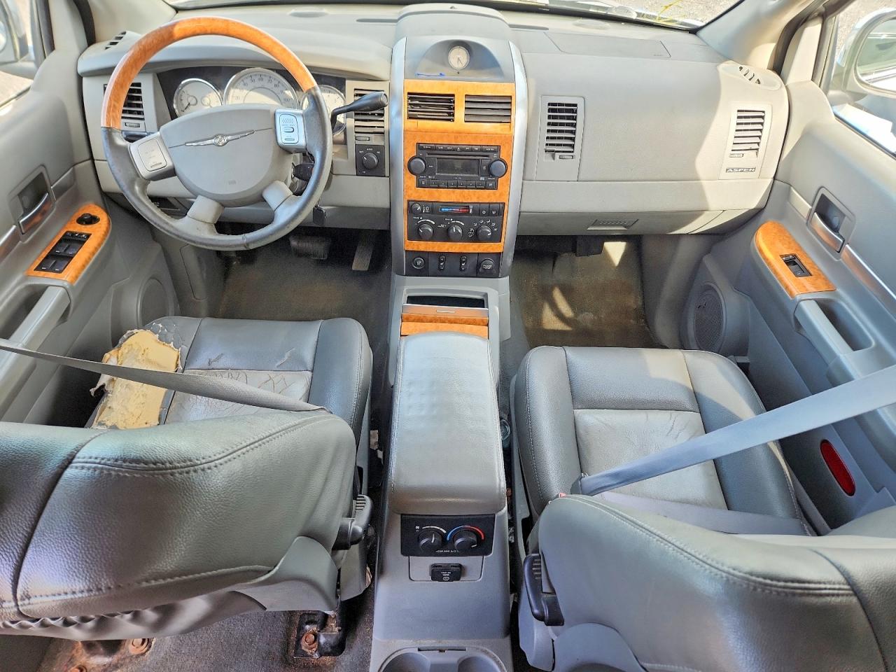 2007 Chrysler Aspen Limited Silver vin: 1A8HW58287F508415