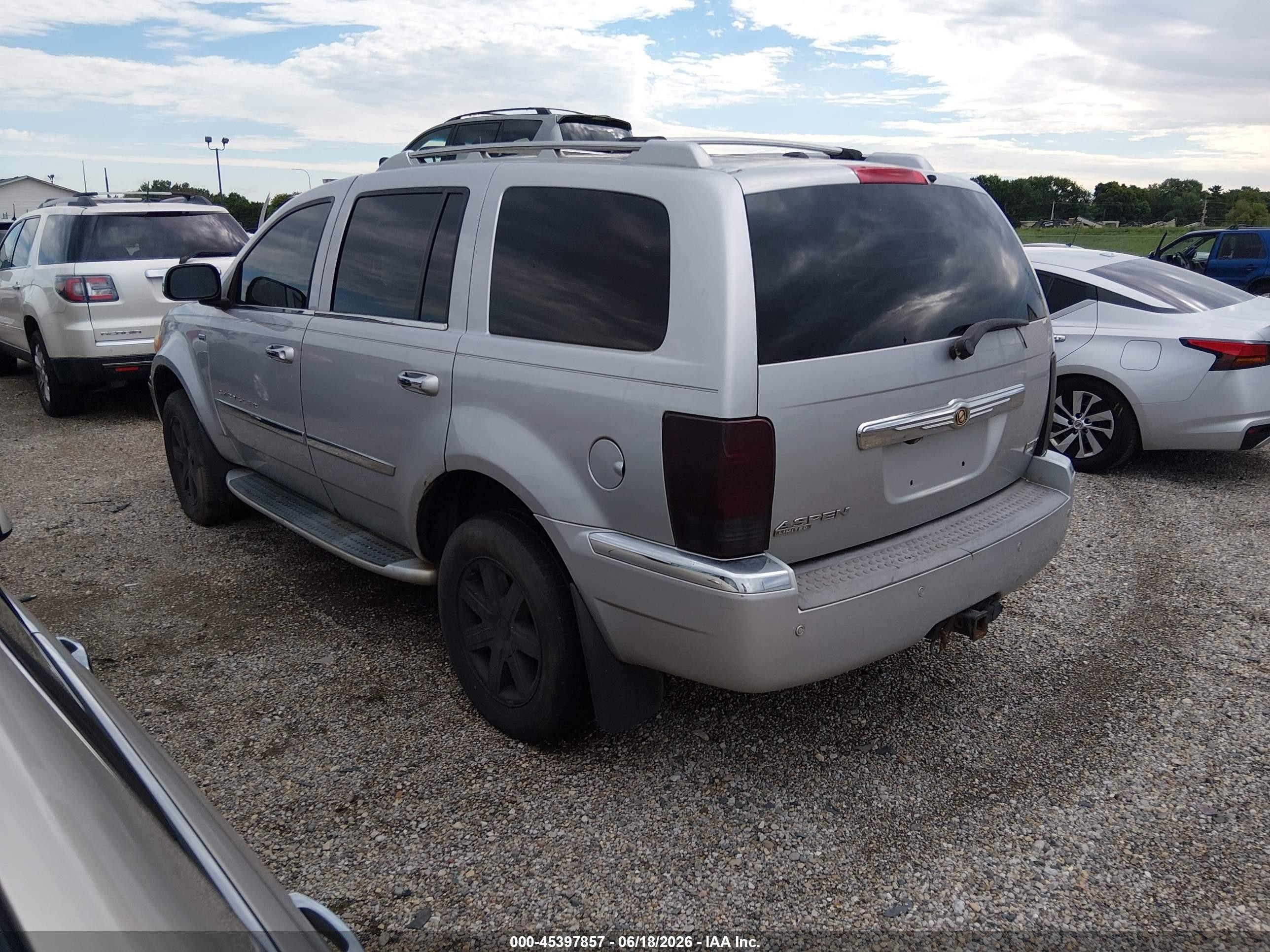 2008 Chrysler Aspen Limited Silver vin: 1A8HW58288F122501