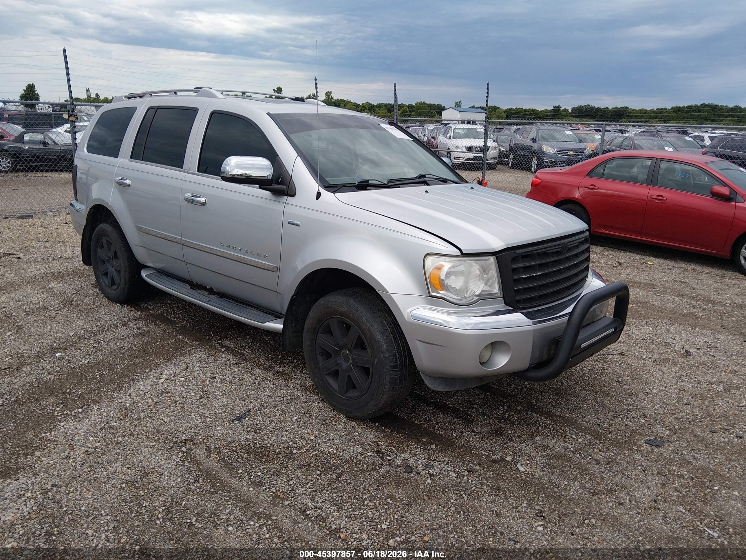 2008 Chrysler Aspen Limited Silver vin: 1A8HW58288F122501