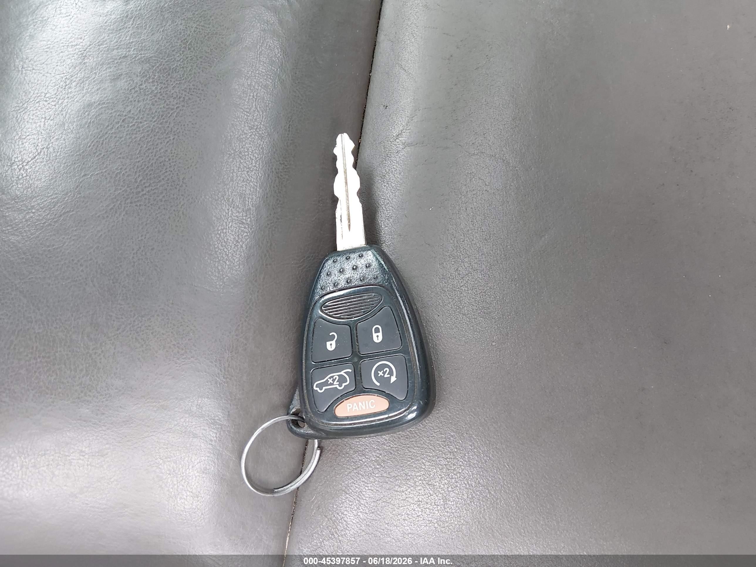 2008 Chrysler Aspen Limited Silver vin: 1A8HW58288F122501