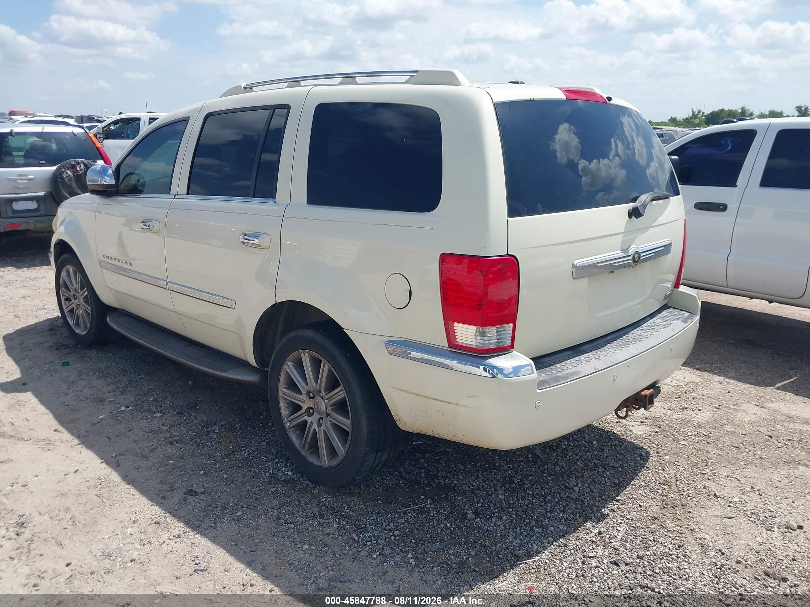 2007 Chrysler Aspen Limited White vin: 1A8HW58297F548714