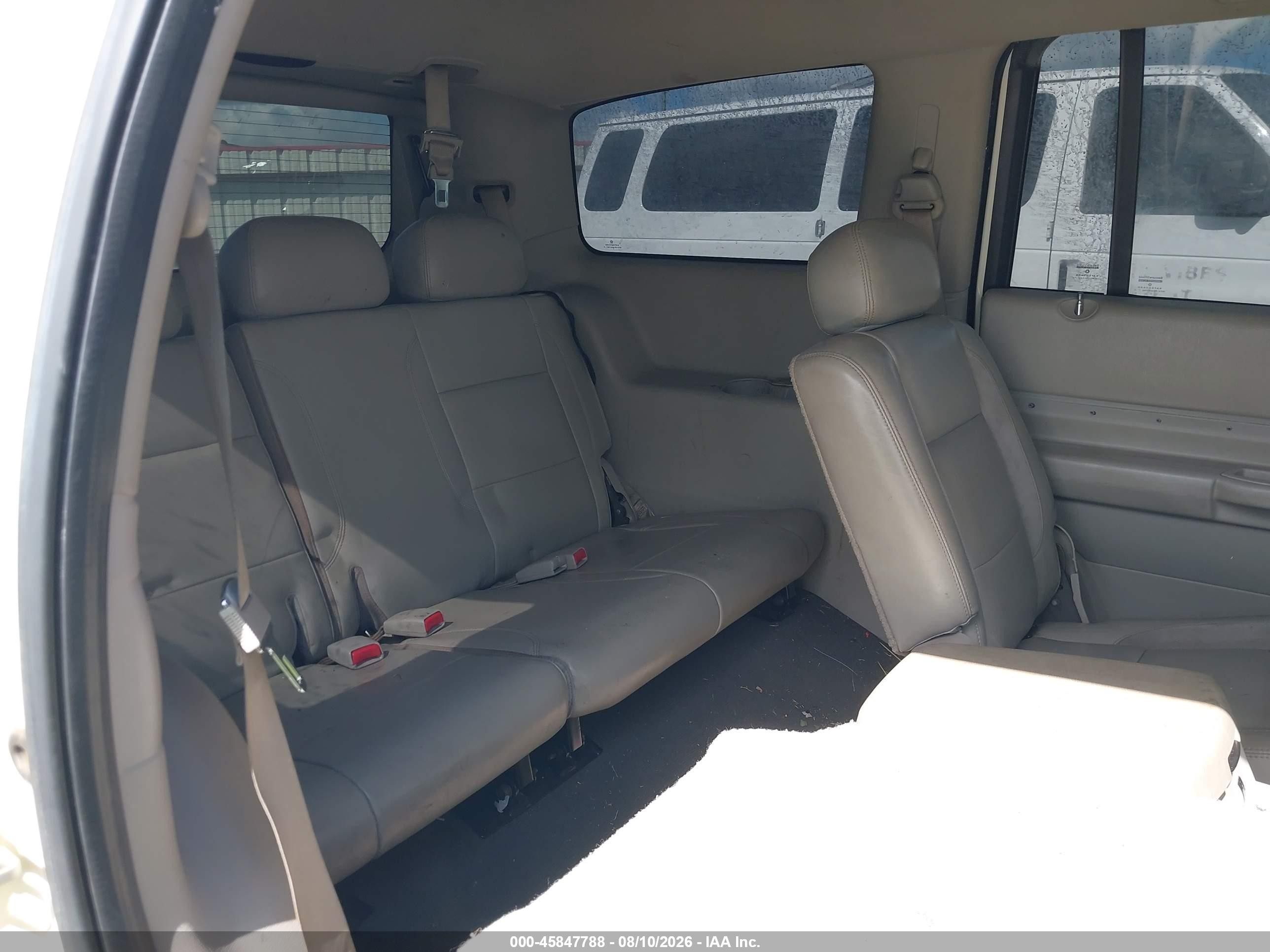 2007 Chrysler Aspen Limited White vin: 1A8HW58297F548714