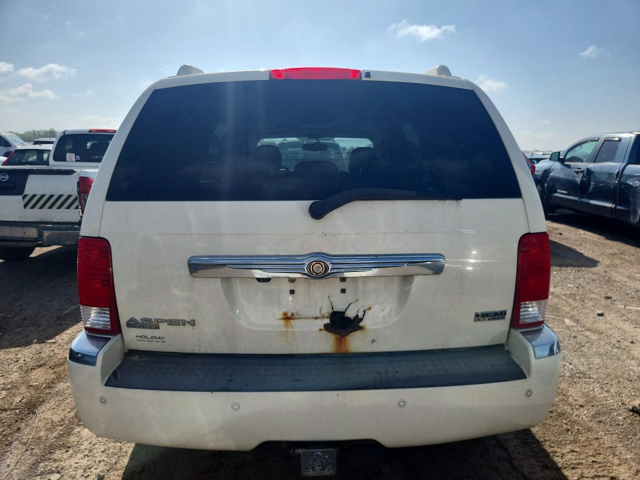 2008 Chrysler Aspen Limited White vin: 1A8HW58298F102886