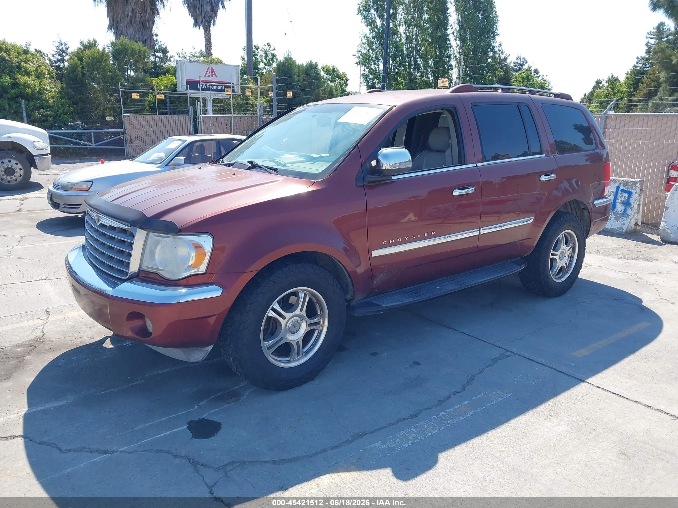 2007 Chrysler Aspen Limited Maroon vin: 1A8HW582X7F524924