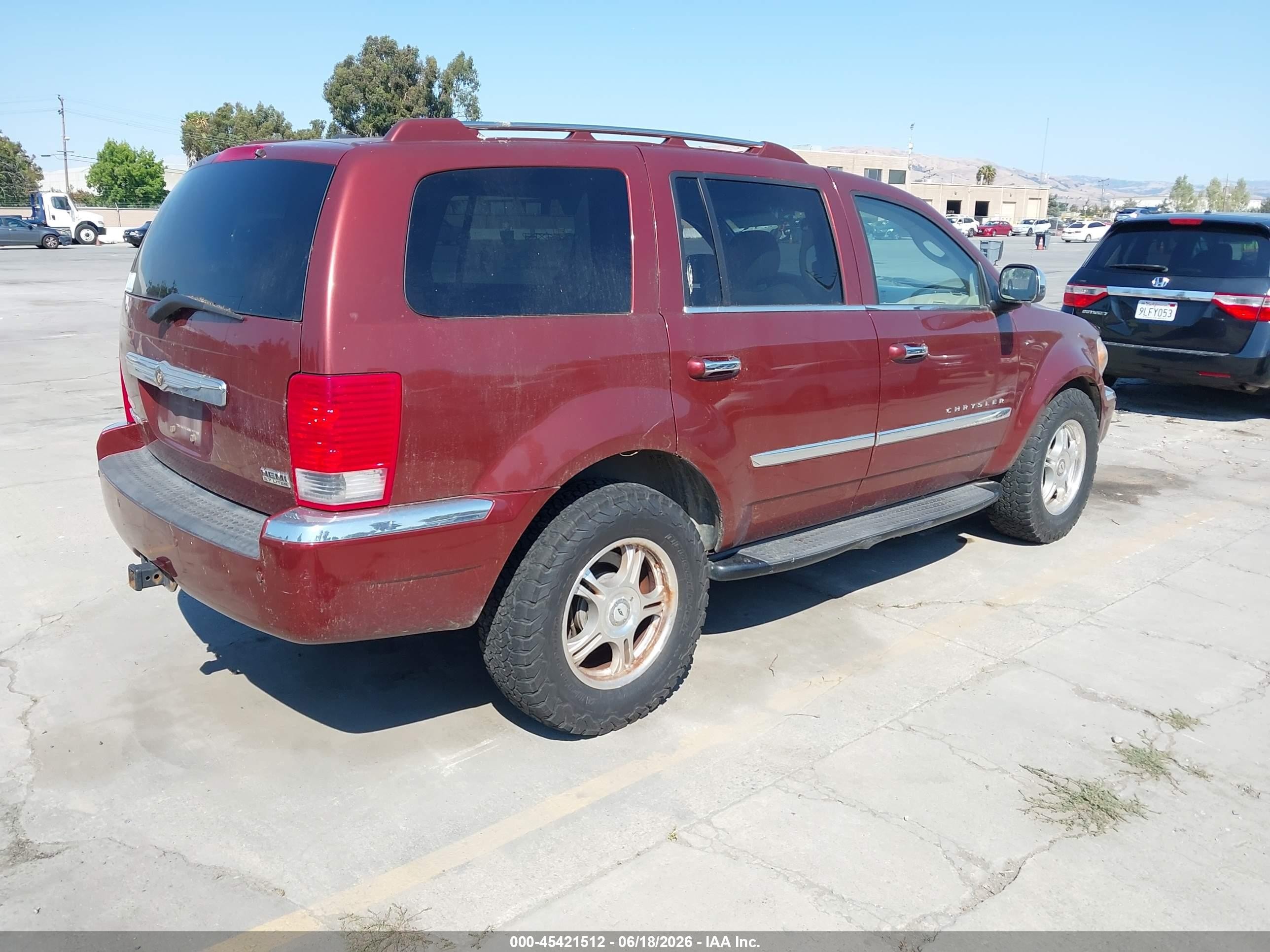 2007 Chrysler Aspen Limited Maroon vin: 1A8HW582X7F524924