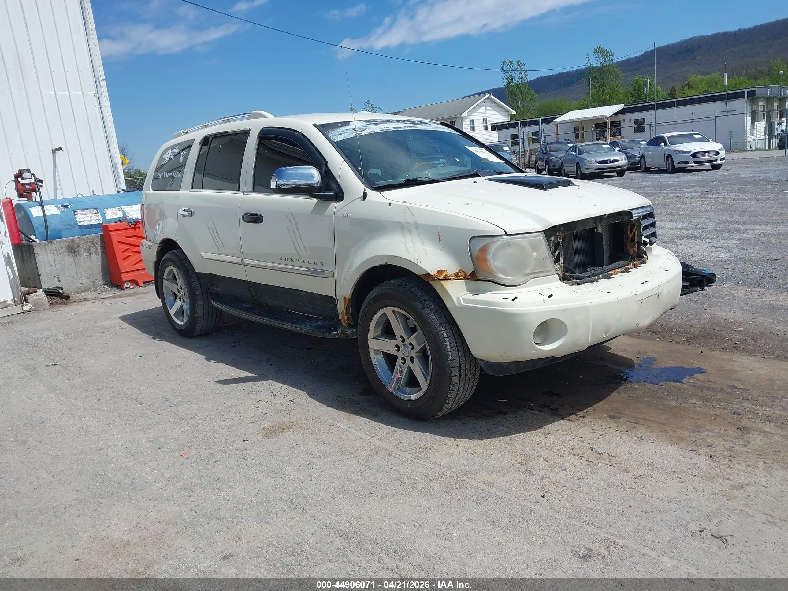 2008 Chrysler Aspen Limited White vin: 1A8HW58N08F130442