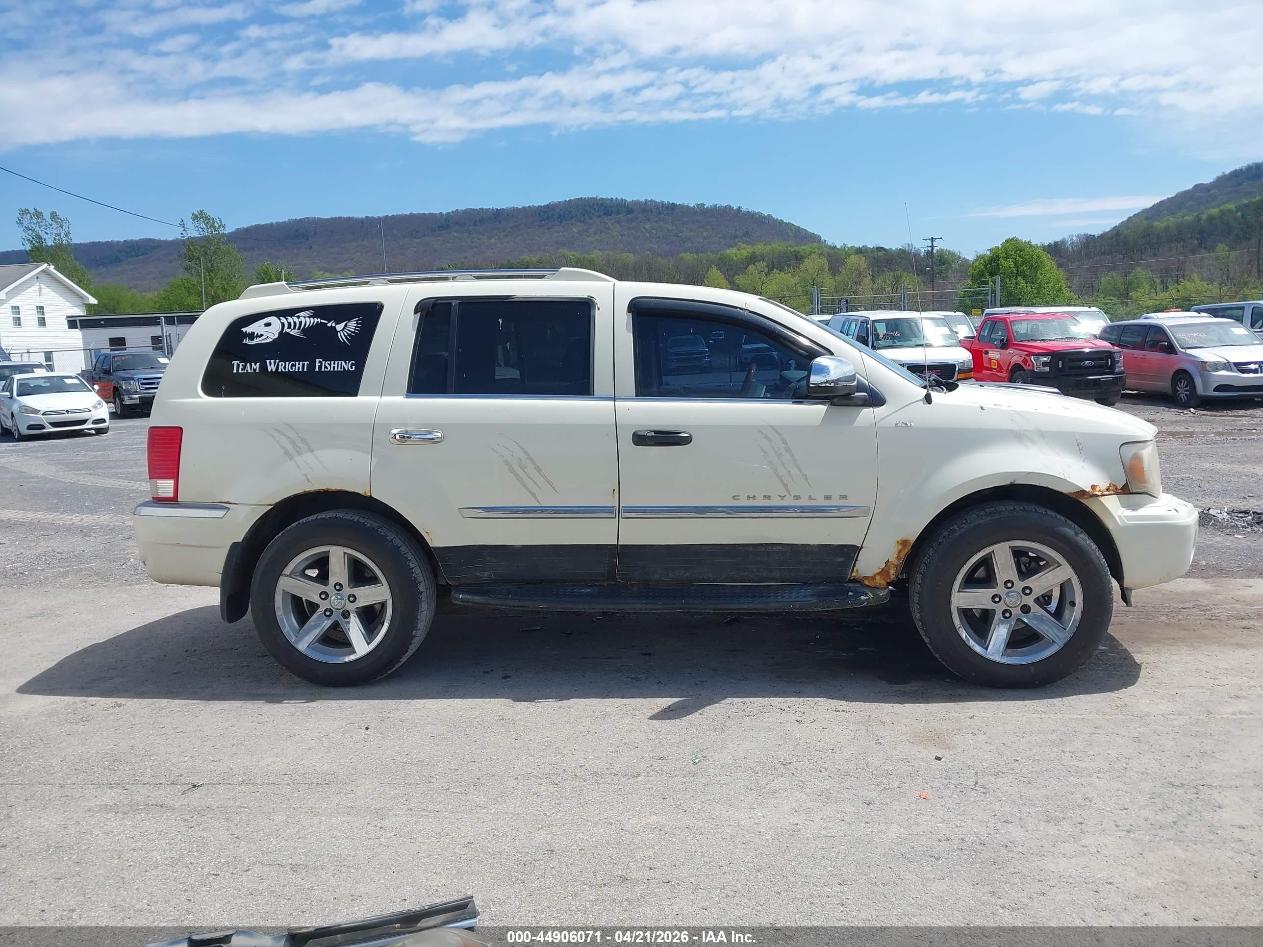 2008 Chrysler Aspen Limited White vin: 1A8HW58N08F130442