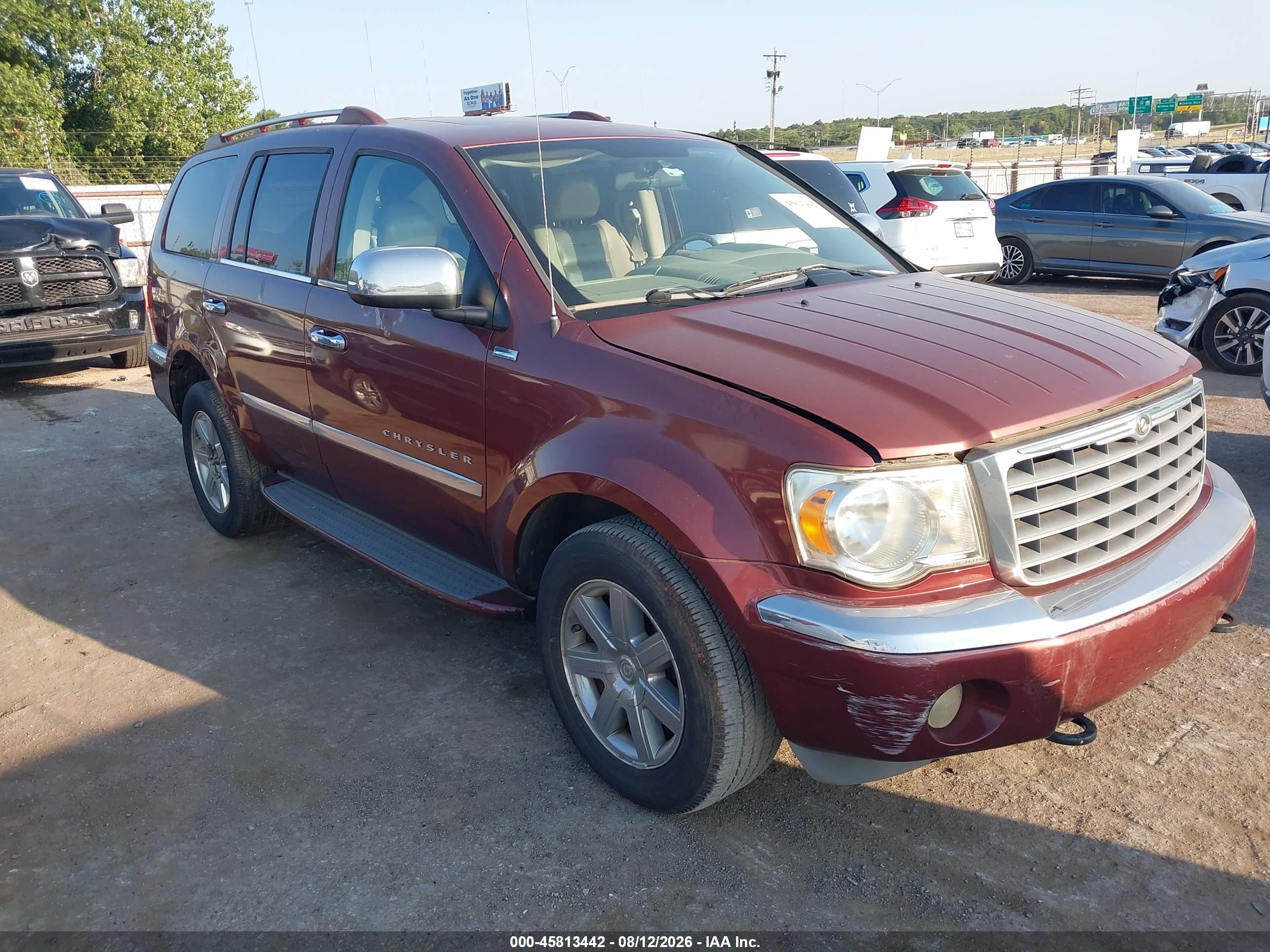 2008 Chrysler Aspen Limited Tan vin: 1A8HW58N08F132563