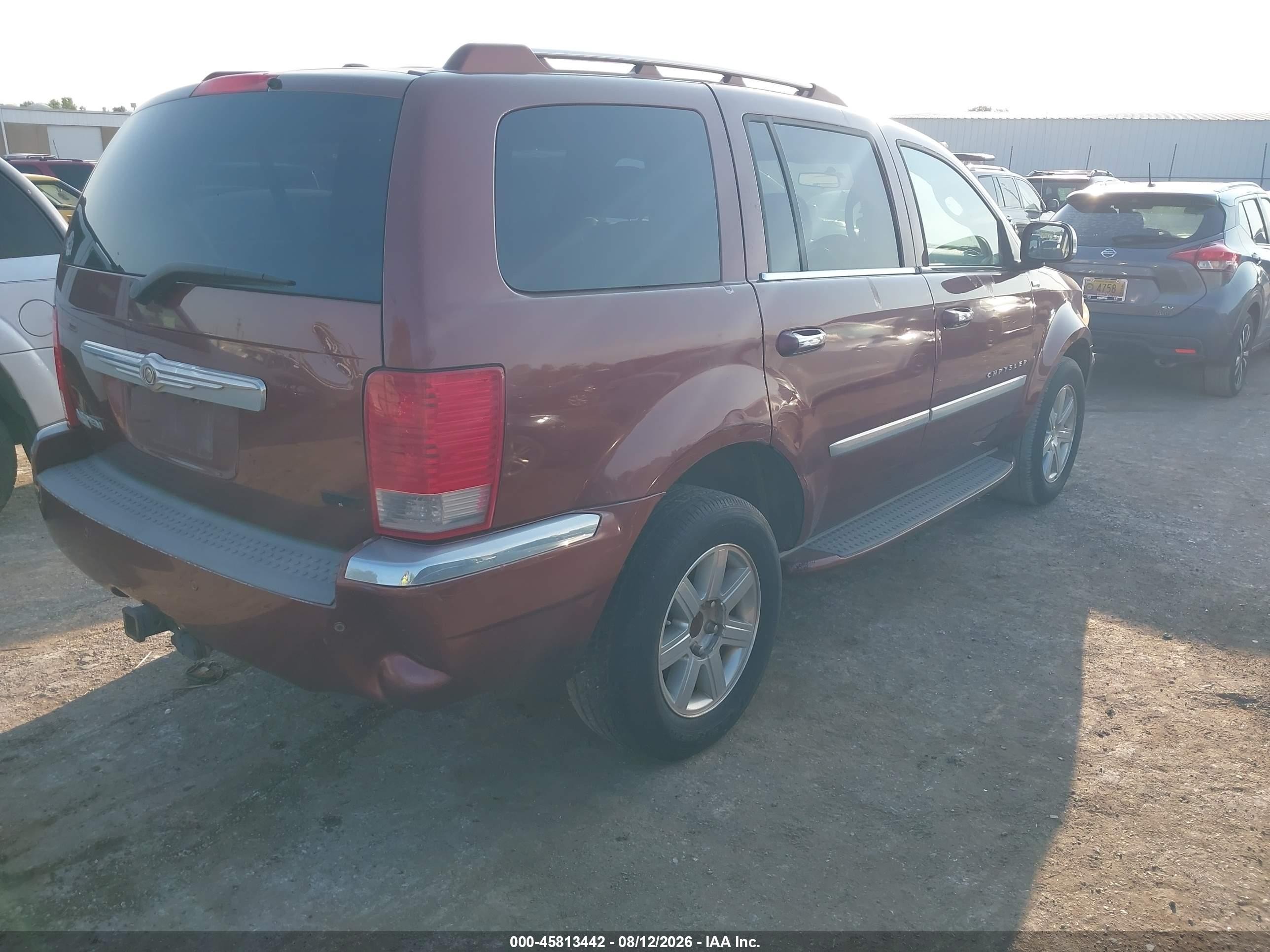 2008 Chrysler Aspen Limited Tan vin: 1A8HW58N08F132563