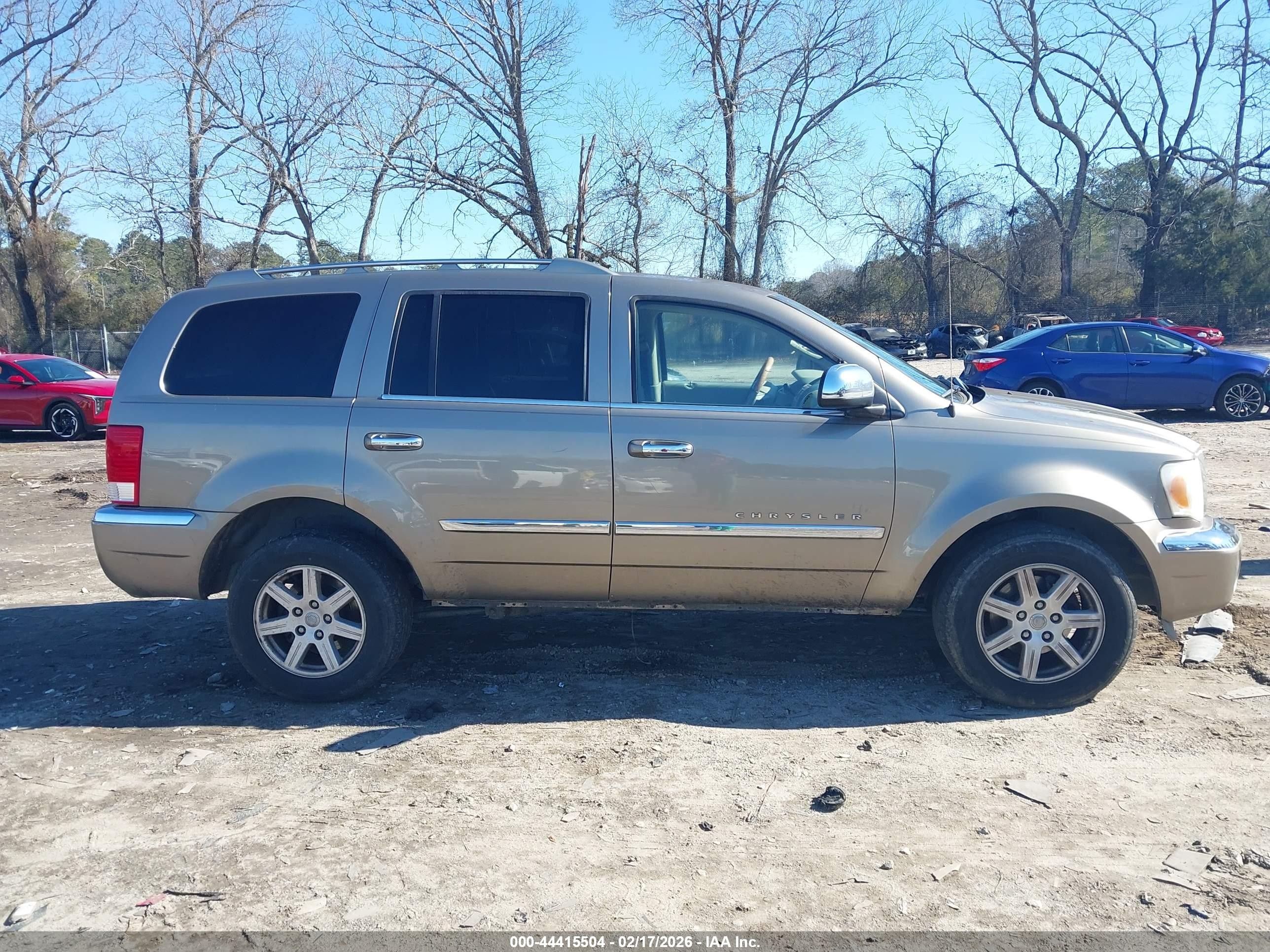 2007 Chrysler Aspen Limited Gold vin: 1A8HW58N67F556019