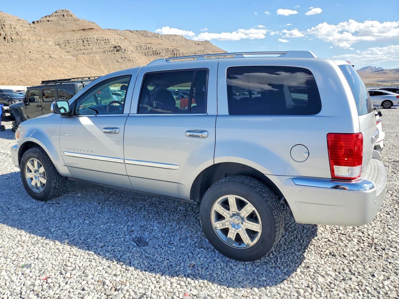 2009 Chrysler Aspen Limited Silver vin: 1A8HW58P99F708587