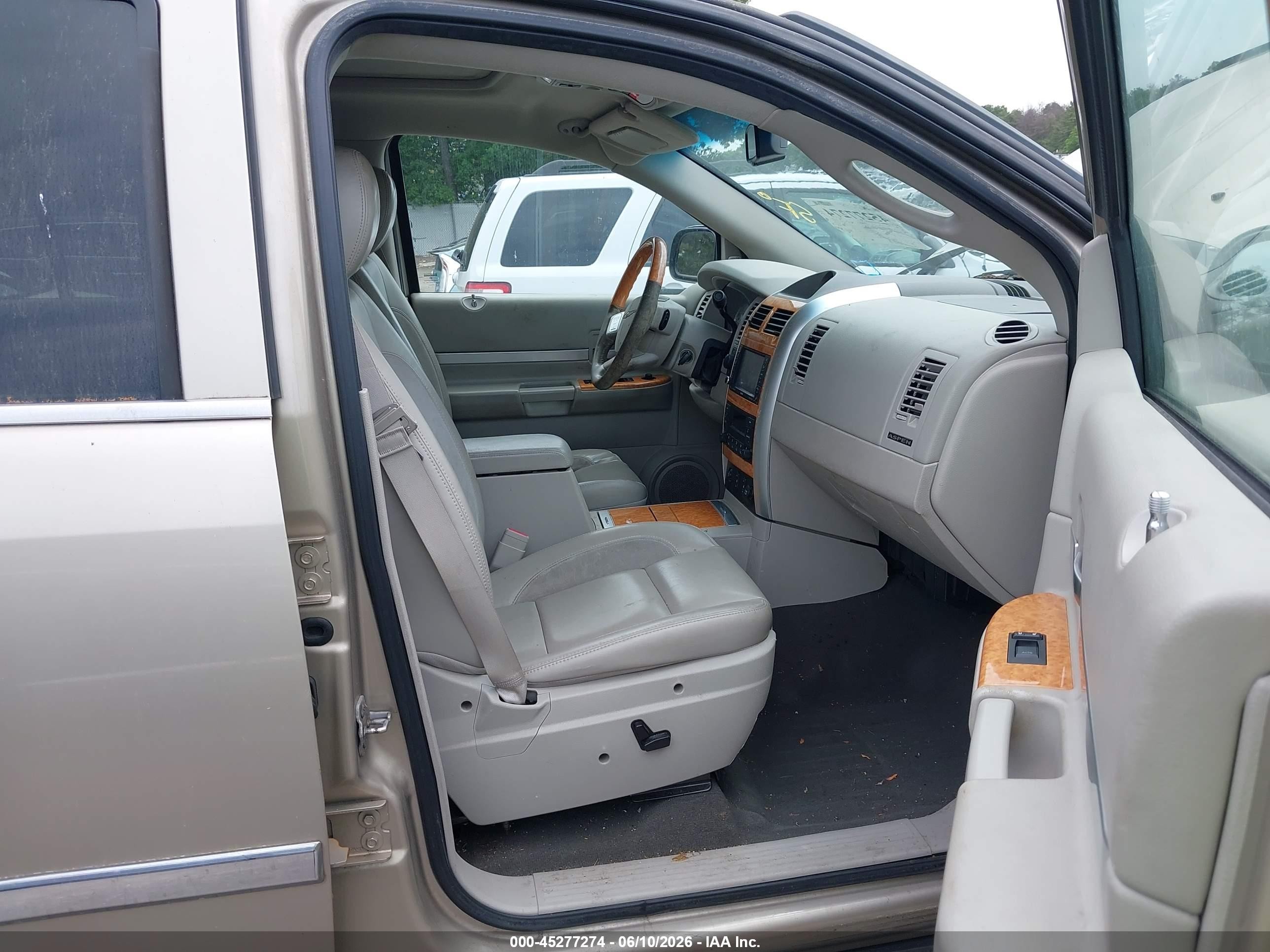 2009 Chrysler Aspen Limited Dark Brown vin: 1A8HW58TX9F719238