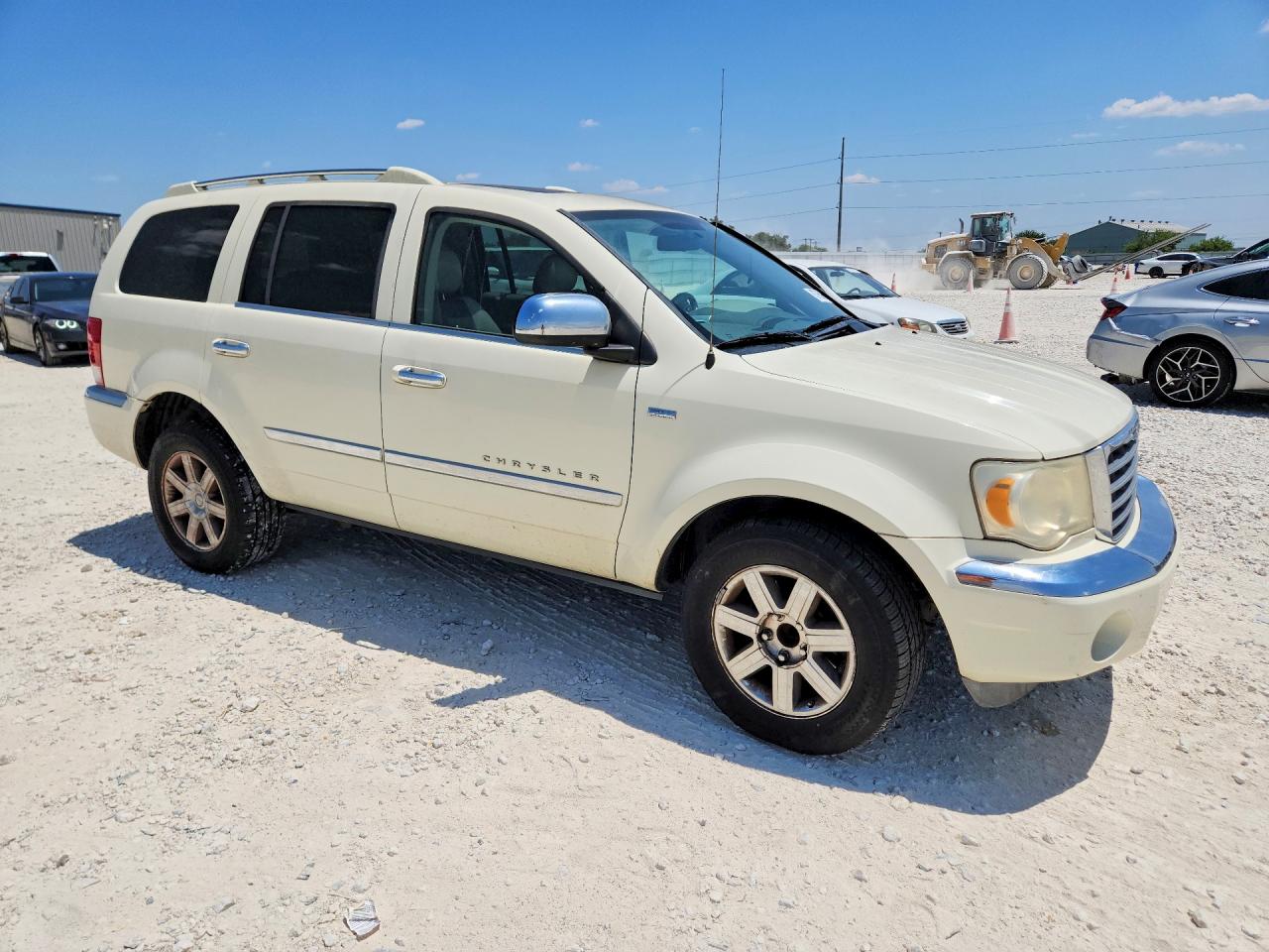 2008 Chrysler Aspen Limited Beige vin: 1A8HX58228F148508