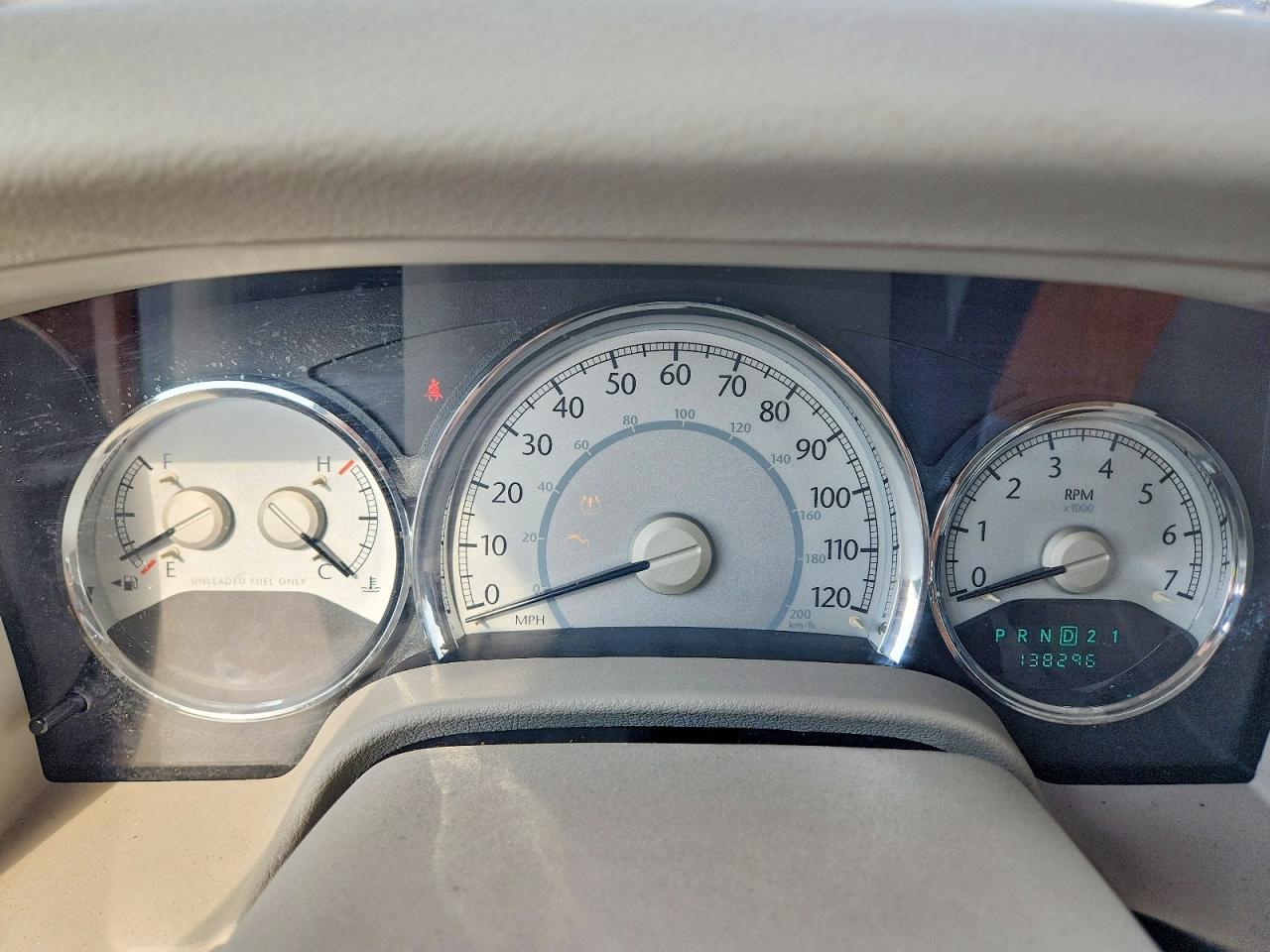2008 Chrysler Aspen Limited Beige vin: 1A8HX58228F148508