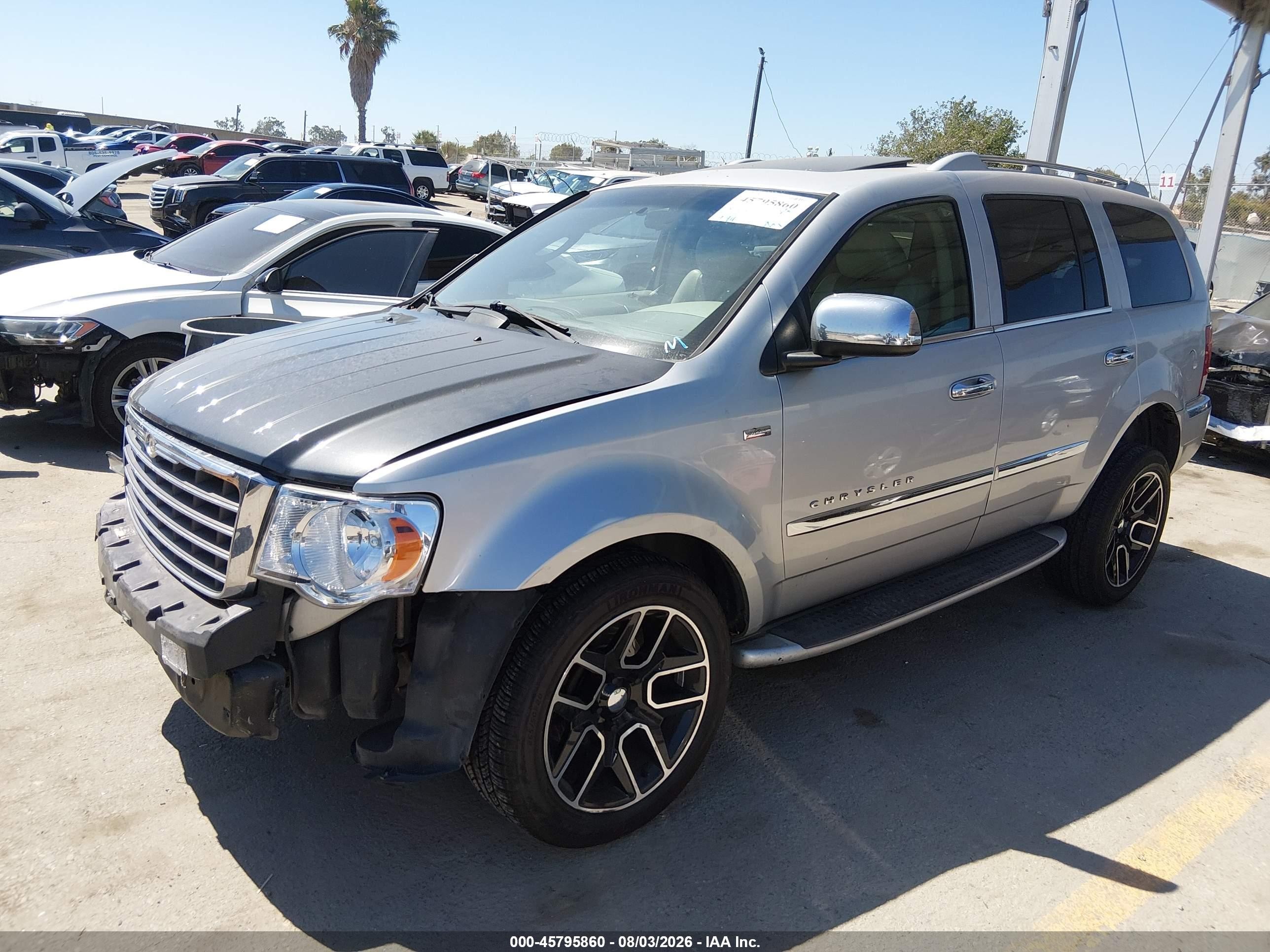 2008 Chrysler Aspen Limited Silver vin: 1A8HX58248F134237