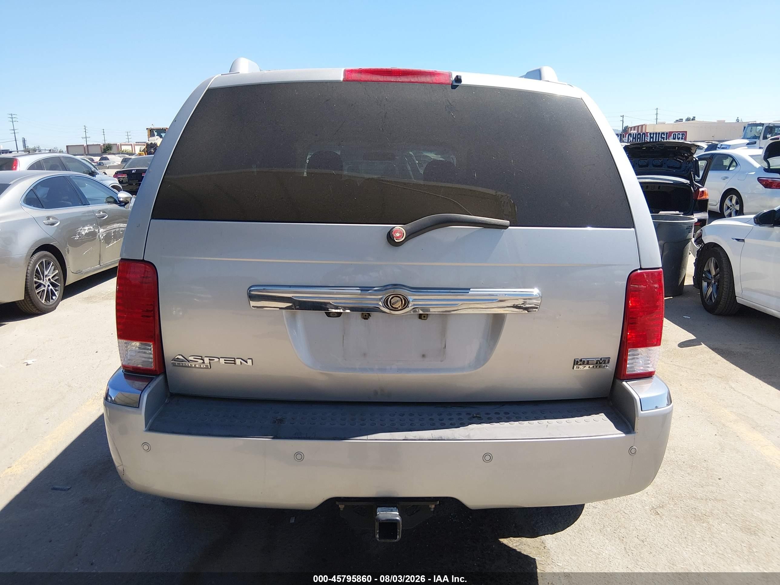 2008 Chrysler Aspen Limited Silver vin: 1A8HX58248F134237