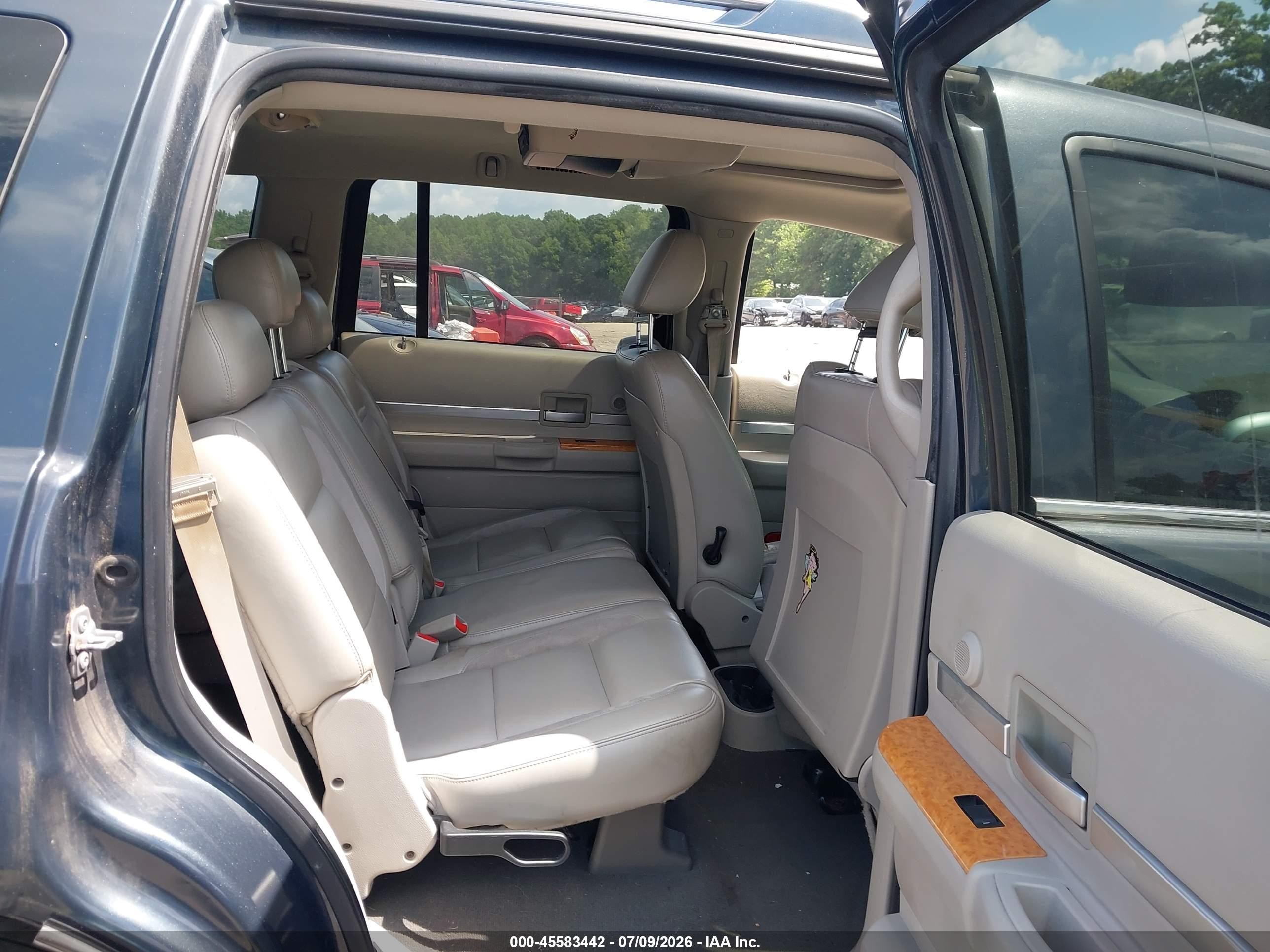 2007 Chrysler Aspen Limited Blue vin: 1A8HX58257F559061