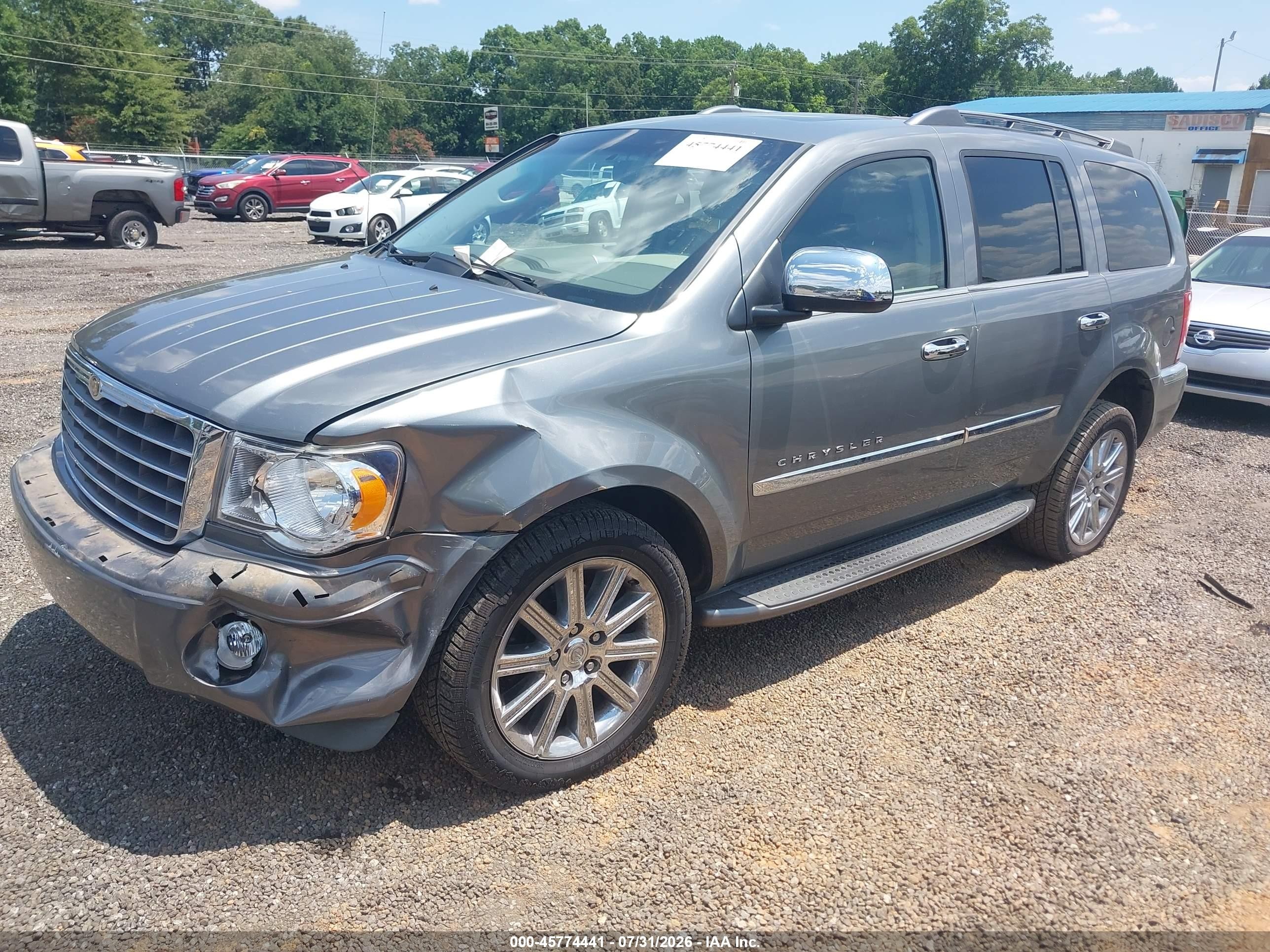 2007 Chrysler Aspen Limited Silver vin: 1A8HX58287F571480