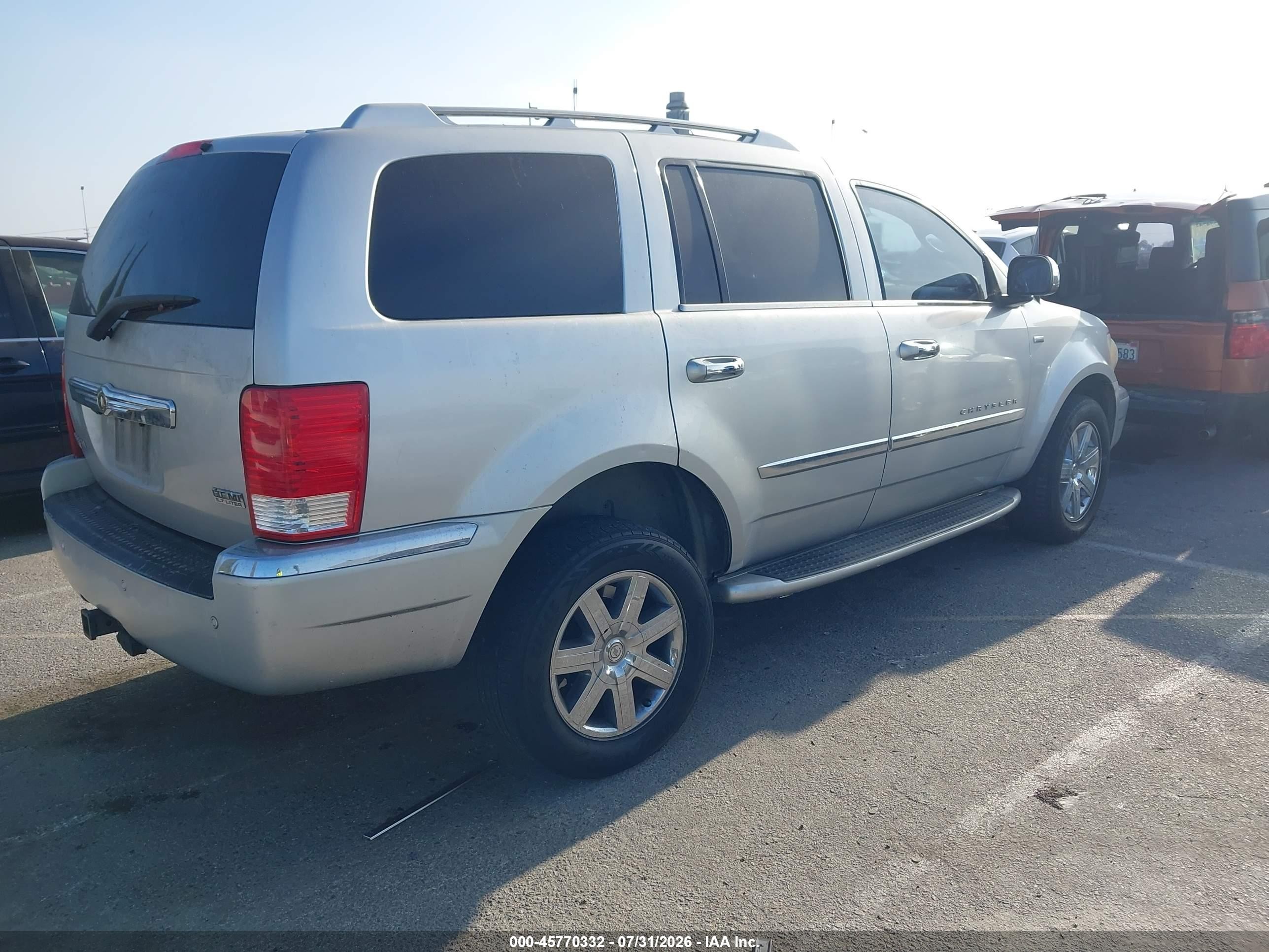 2008 Chrysler Aspen Limited Beige vin: 1A8HX58298F149140