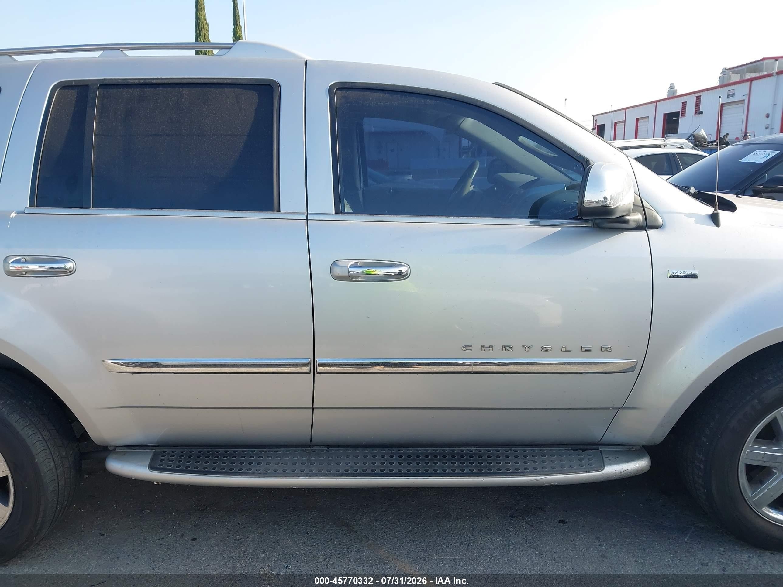 2008 Chrysler Aspen Limited Beige vin: 1A8HX58298F149140