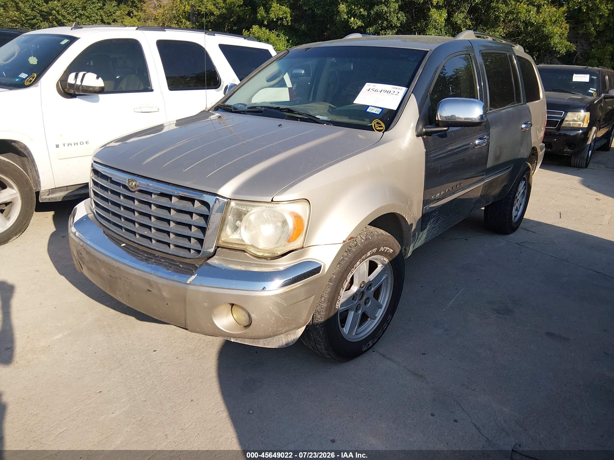 2008 Chrysler Aspen Limited Beige vin: 1A8HX58NX8F111538