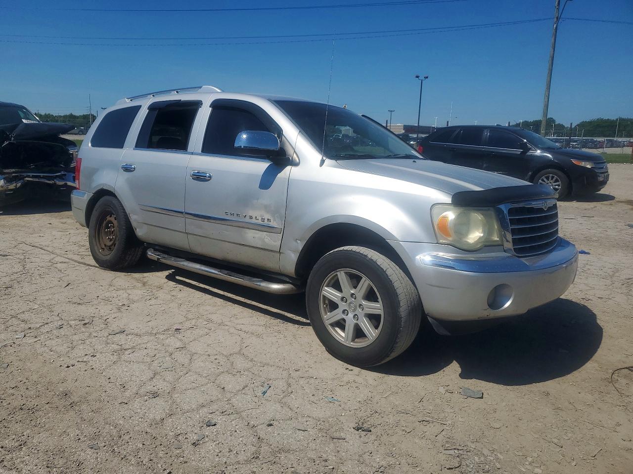 2007 Chrysler Aspen Limited Серебряный vin: 1A8HX58P67F535136
